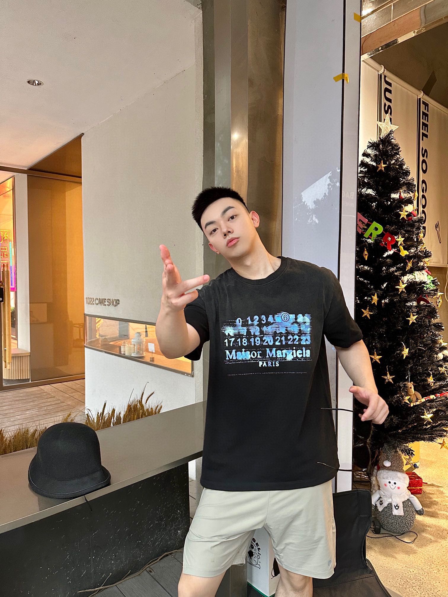 LuxluxHouse Best Quality Clothes T-shirt Chanel & Maison Margiela