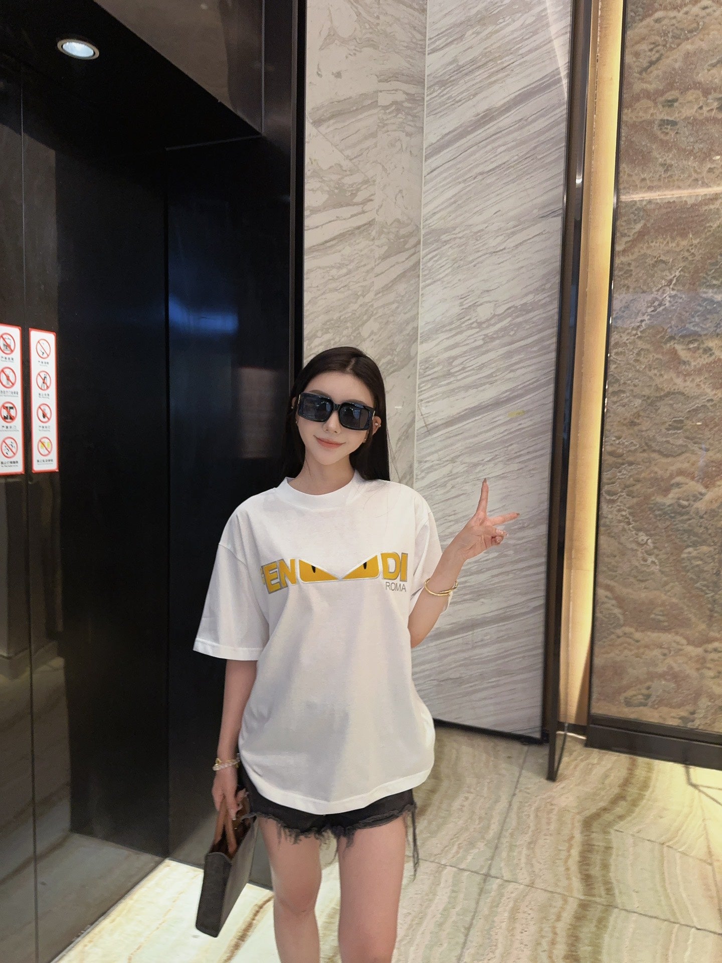 LuxluxHouse Best Quality Clothes Fendi T-shirt