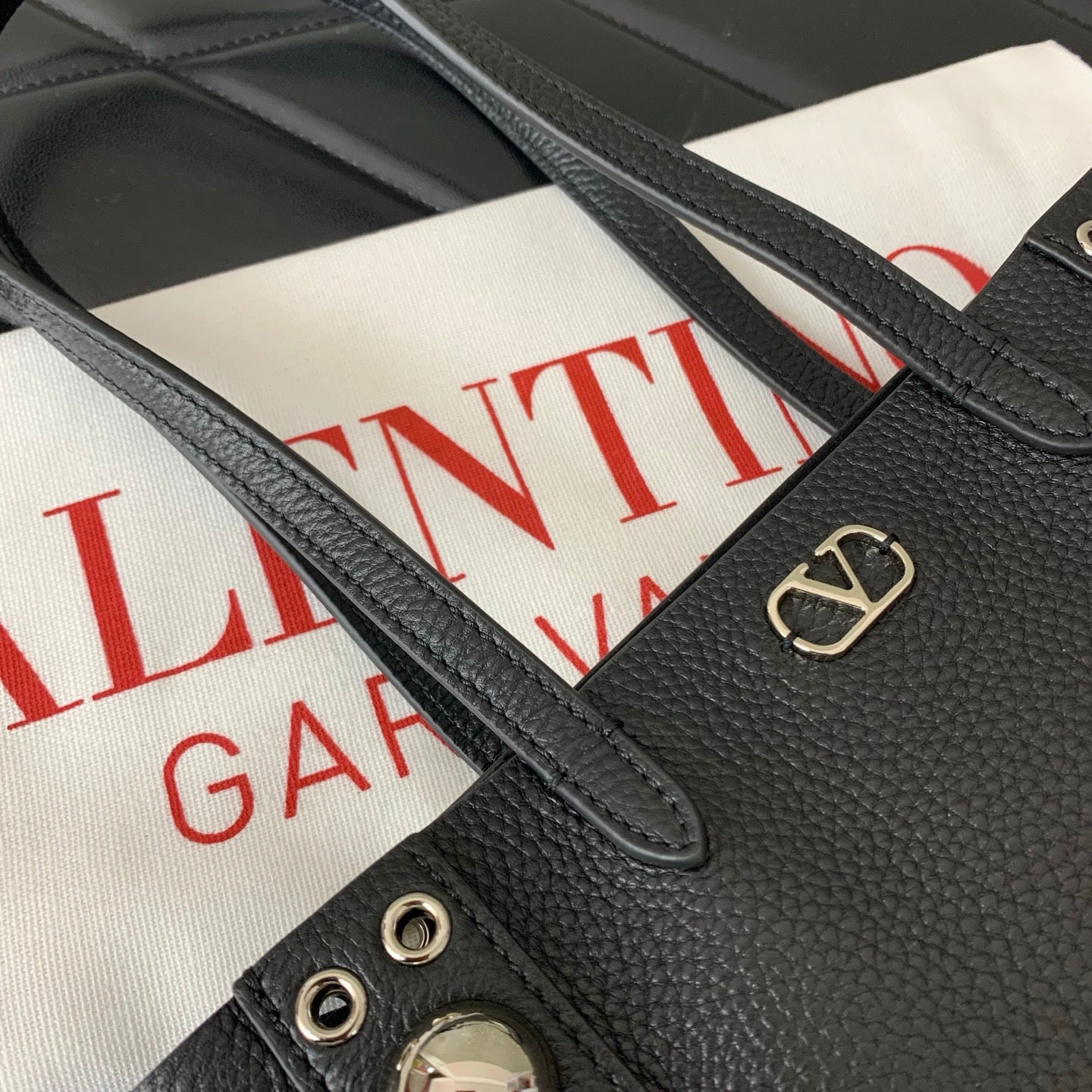 LuxluxHouse Best Quality Bags Valentino Women