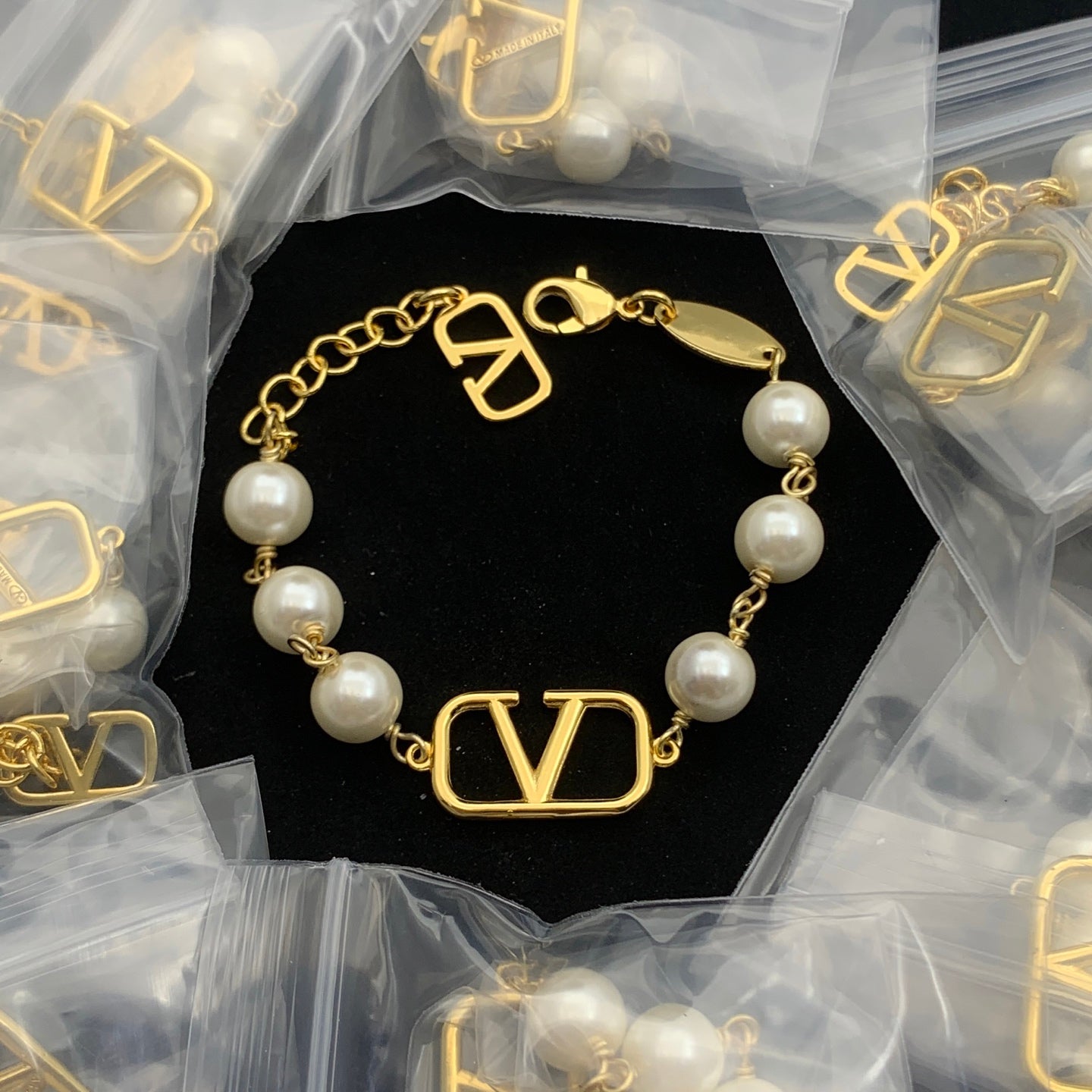 LuxluxHouse Low Price And High Quality Accessories Valentino