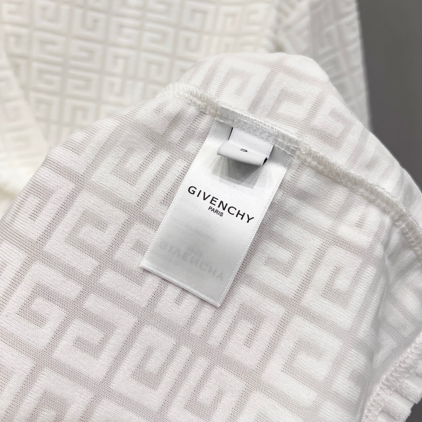 LuxluxHouse Best Quality Clothes Givenchy T-shirt