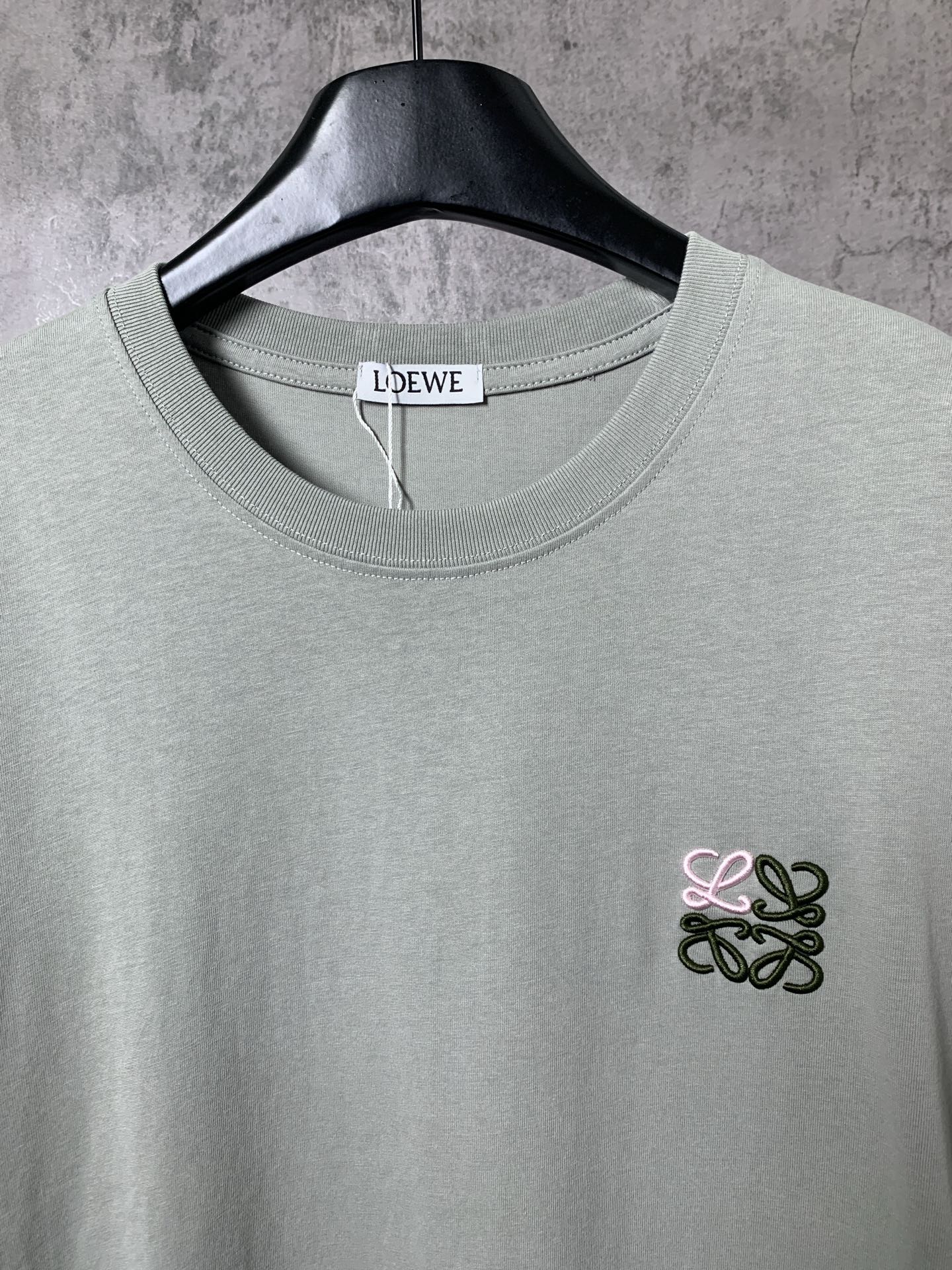 LuxluxHouse Best Quality Clothes T-shirt Loewe