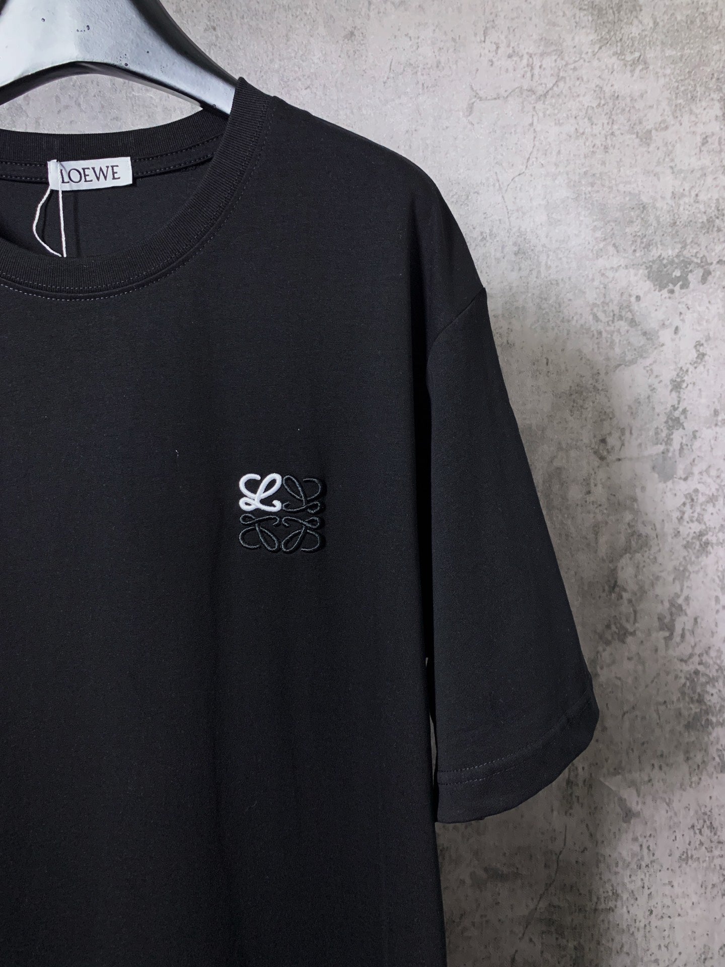 LuxluxHouse Best Quality Clothes T-shirt Loewe