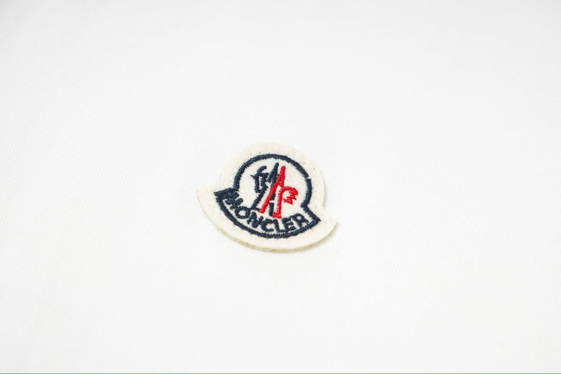 LuxluxHouse Best Quality Clothes T-shirt Moncler