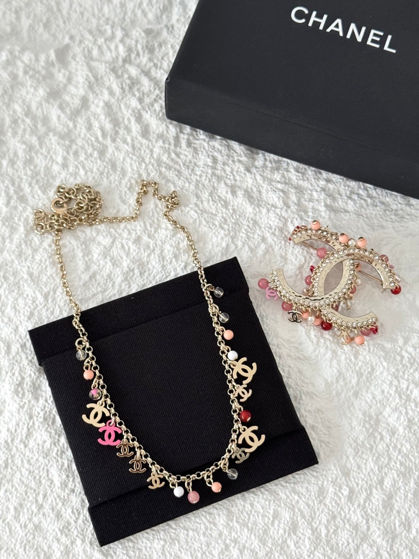 LuxluxHouse Low Price And High Quality Accessories Chanel
