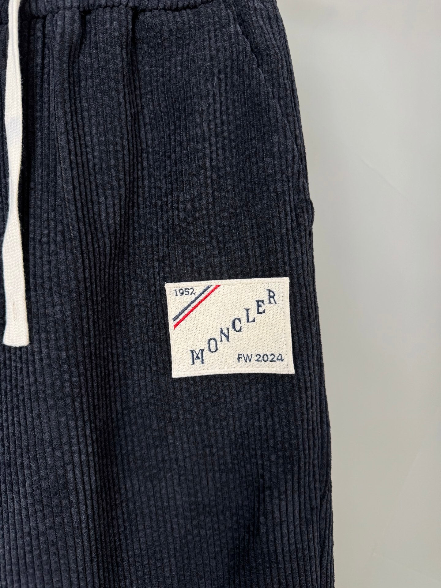 LuxluxHouse Best Quality Clothes Pants Moncler