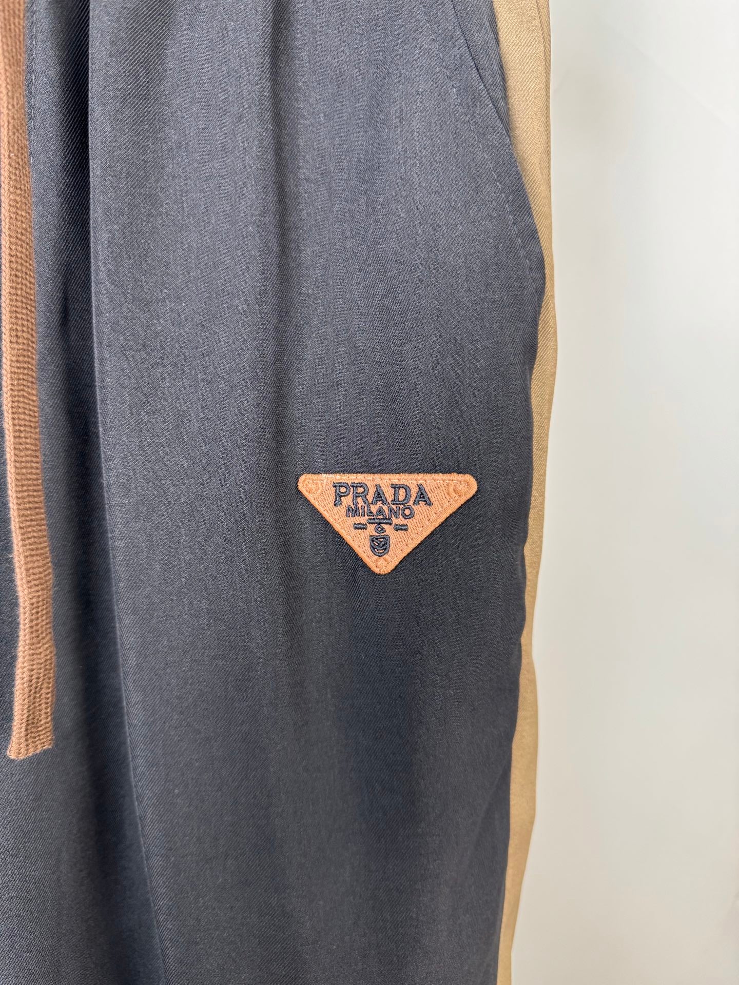 LuxluxHouse Best Quality Clothes Pants Prada