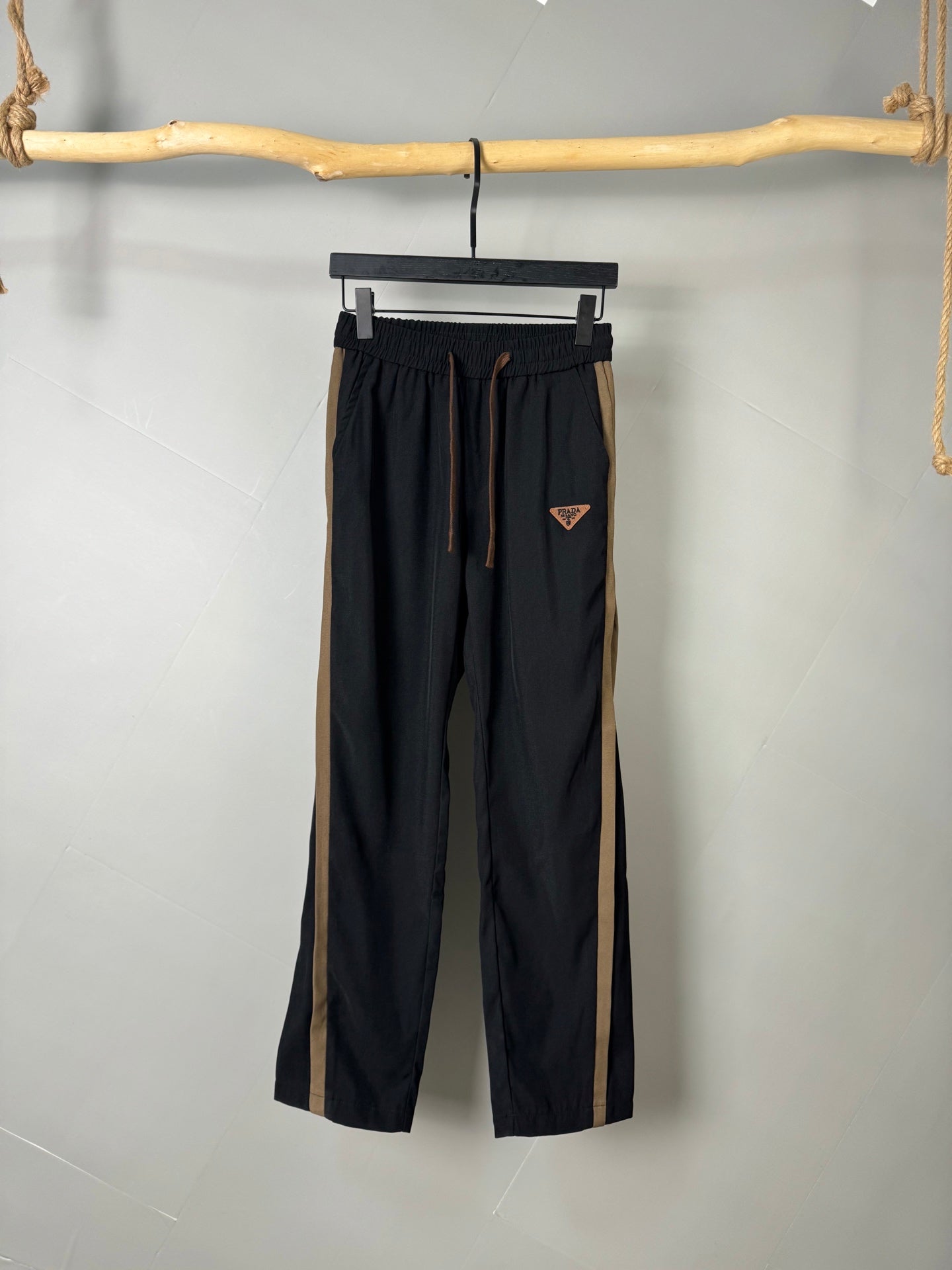 LuxluxHouse Best Quality Clothes Pants Prada