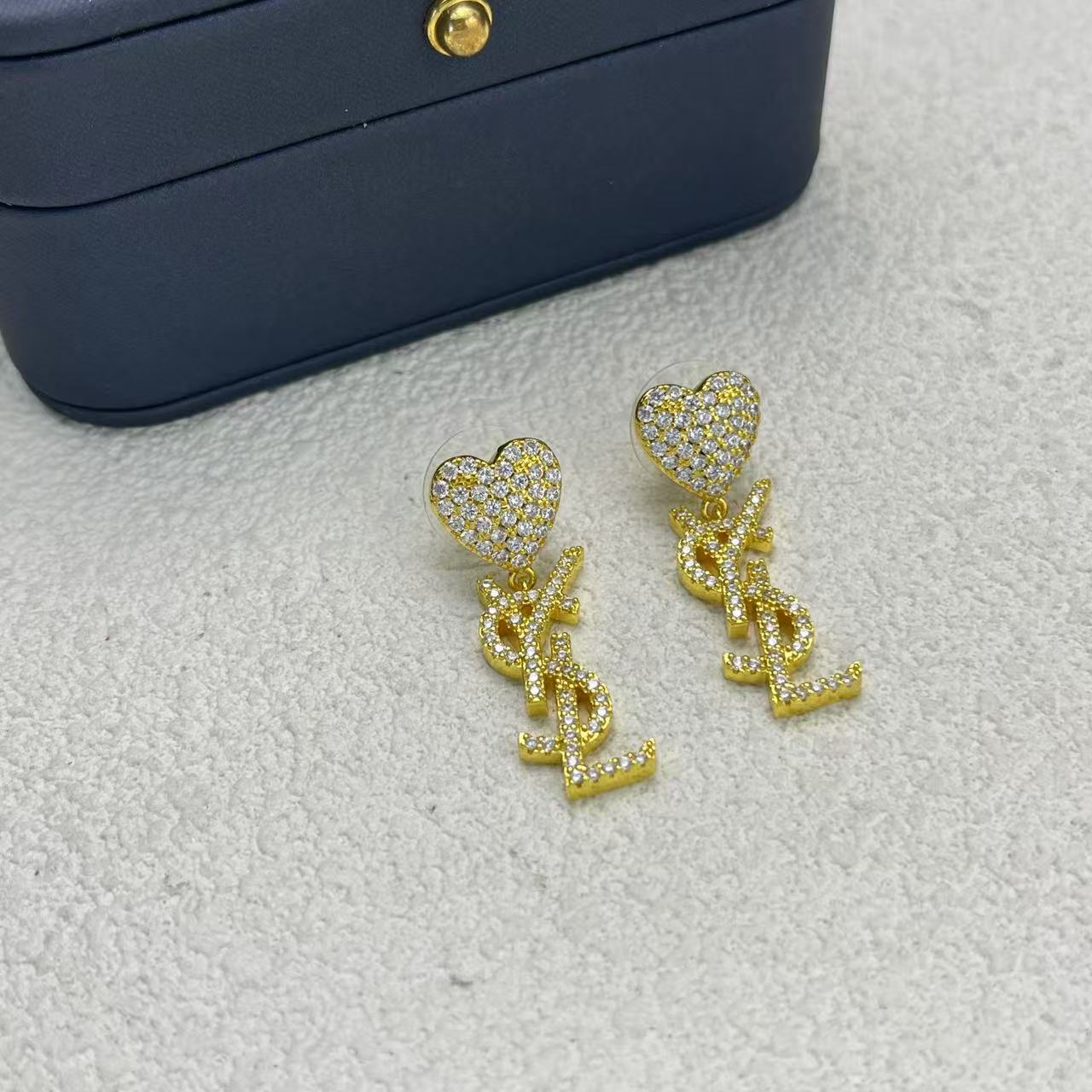 LuxluxHouse Low Price And High Quality Accessories YSL