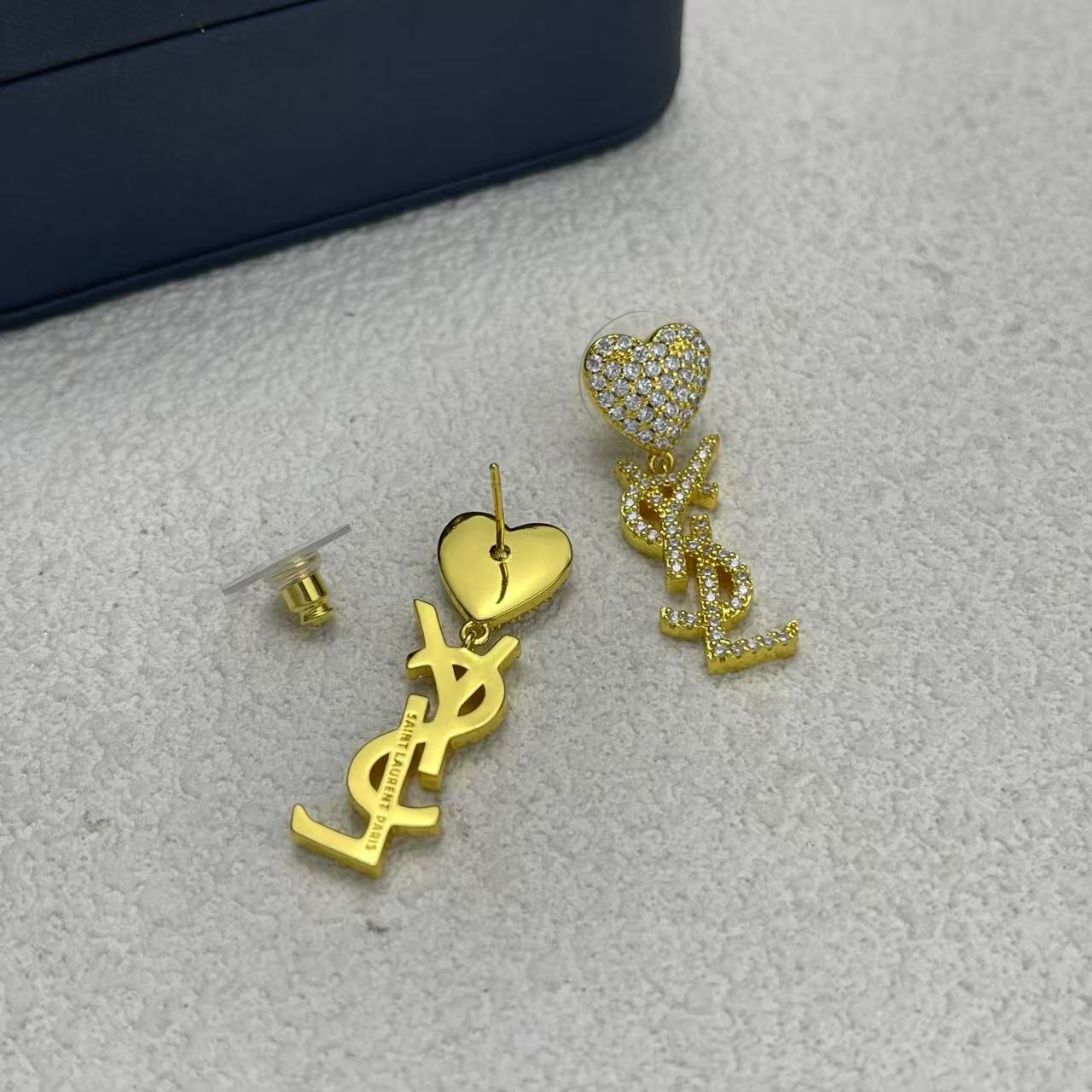 LuxluxHouse Low Price And High Quality Accessories YSL