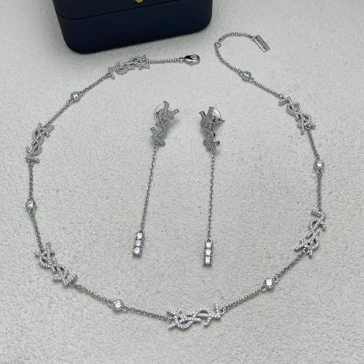 LuxluxHouse Low Price And High Quality Accessories YSL