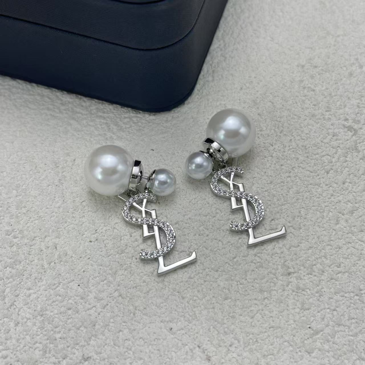 LuxluxHouse Low Price And High Quality Accessories YSL