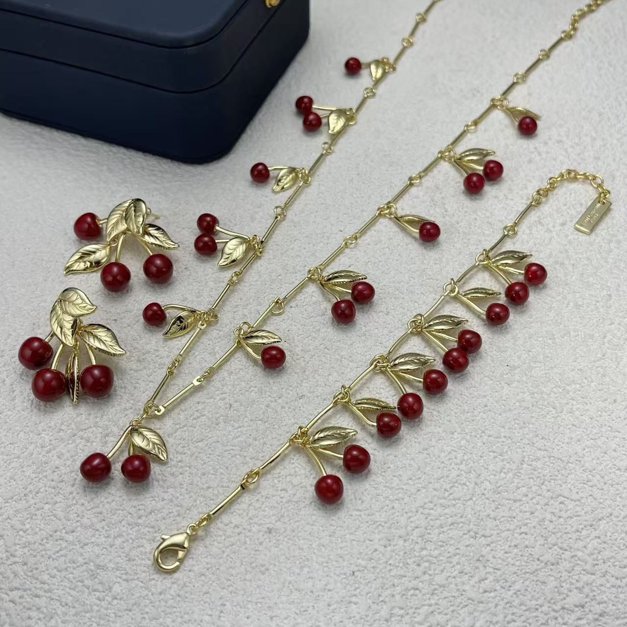 LuxluxHouse Low Price And High Quality Accessories YSL