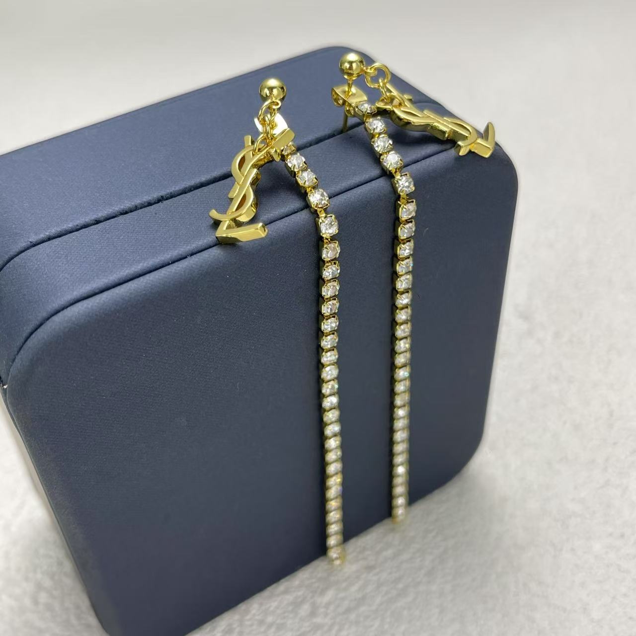 LuxluxHouse Low Price And High Quality Accessories YSL