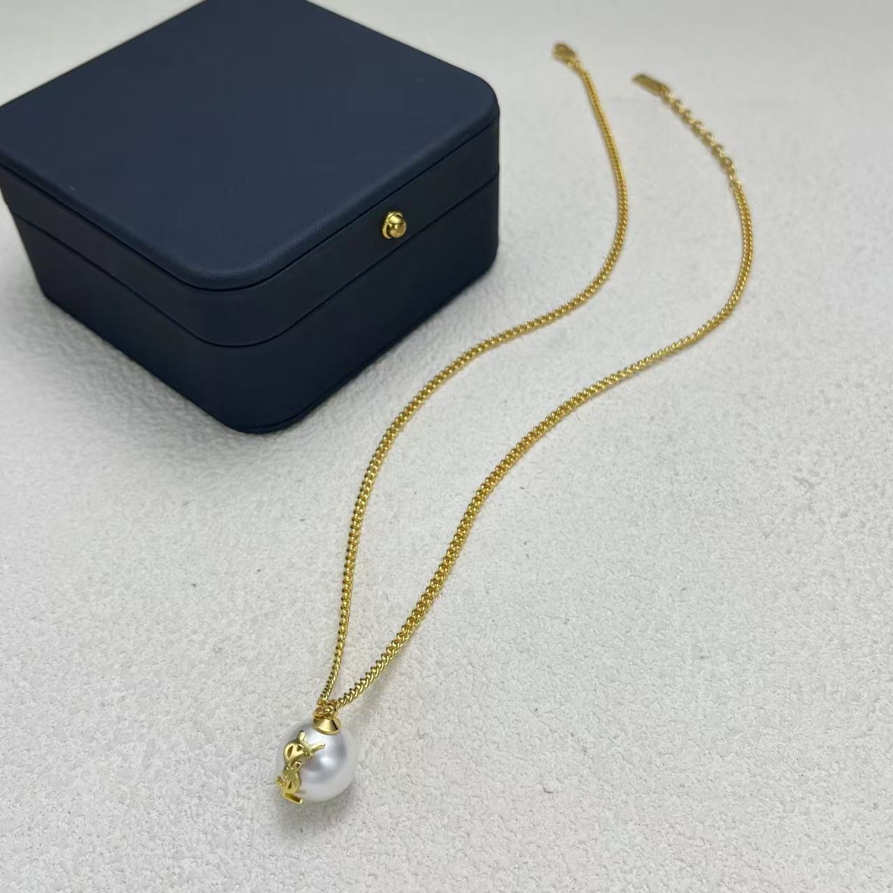 LuxluxHouse Low Price And High Quality Accessories YSL