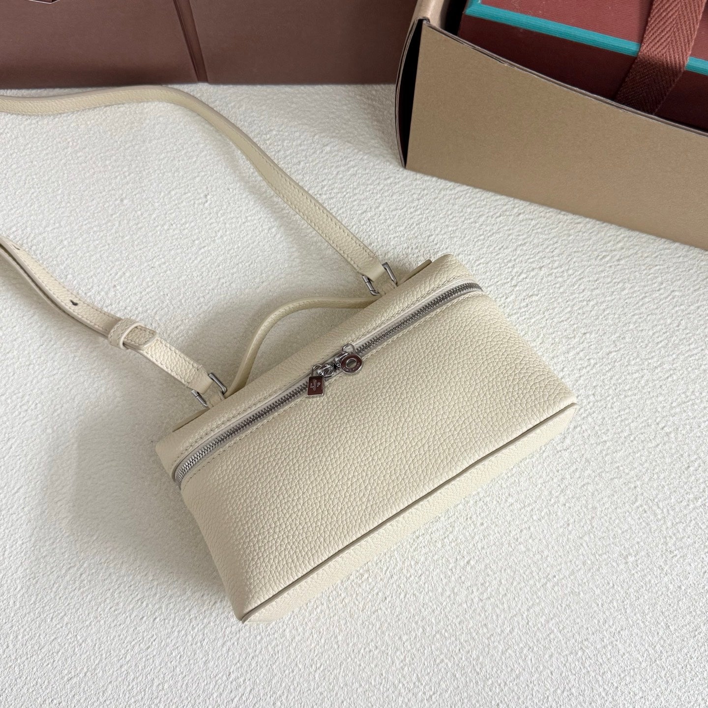 LuxluxHouse Best Quality Bags Loro Piana Women