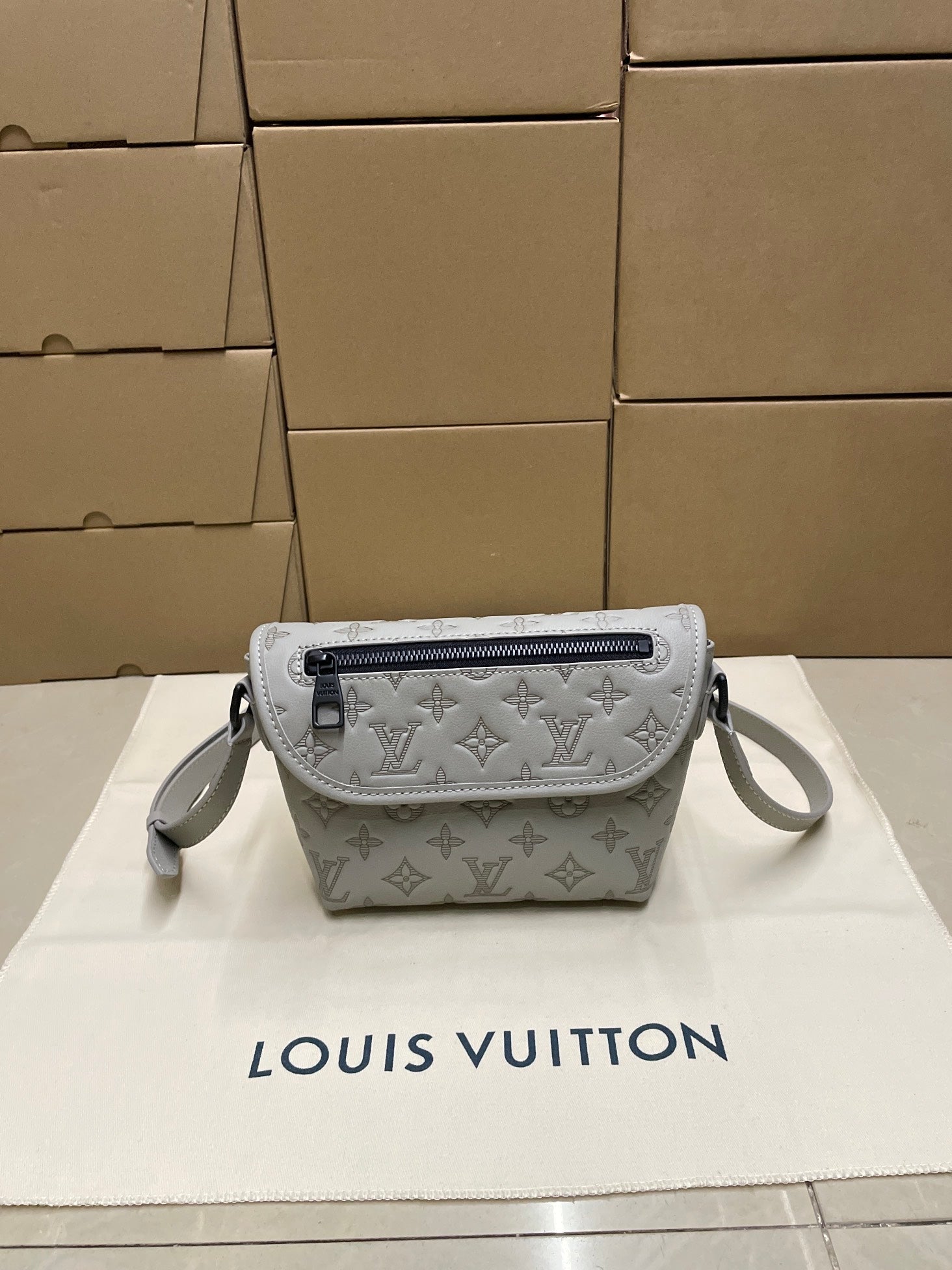 LuxluxHouse Best Quality Bags Louis Vuitton Men