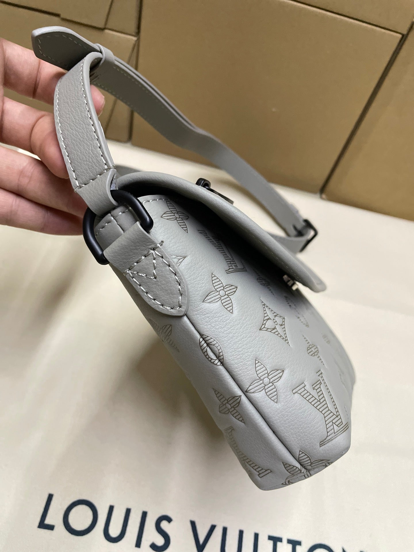 LuxluxHouse Best Quality Bags Louis Vuitton Men