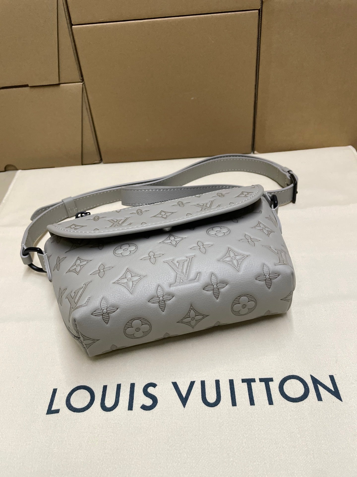 LuxluxHouse Best Quality Bags Louis Vuitton Men