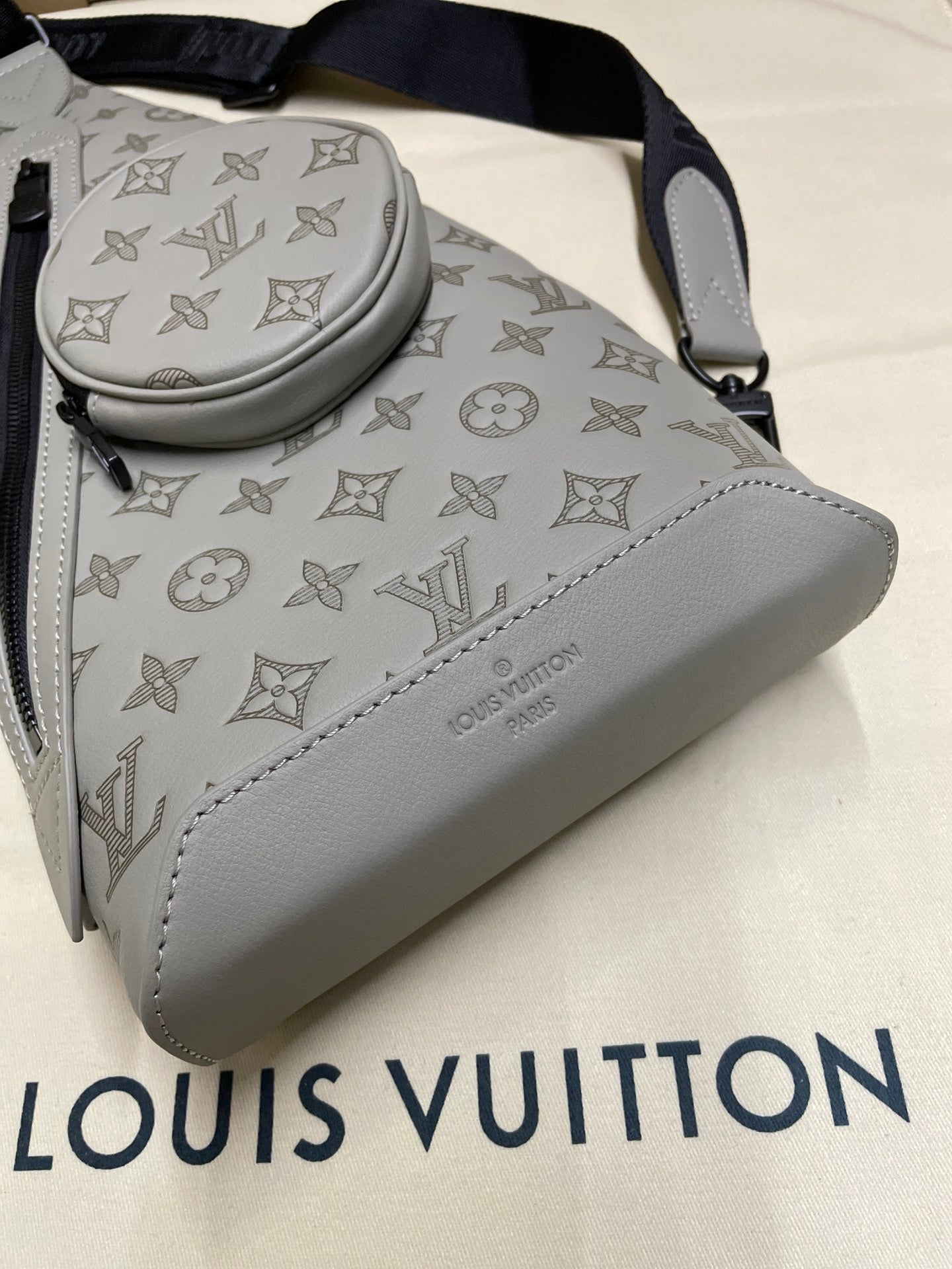 LuxluxHouse Best Quality Bags Louis Vuitton Men