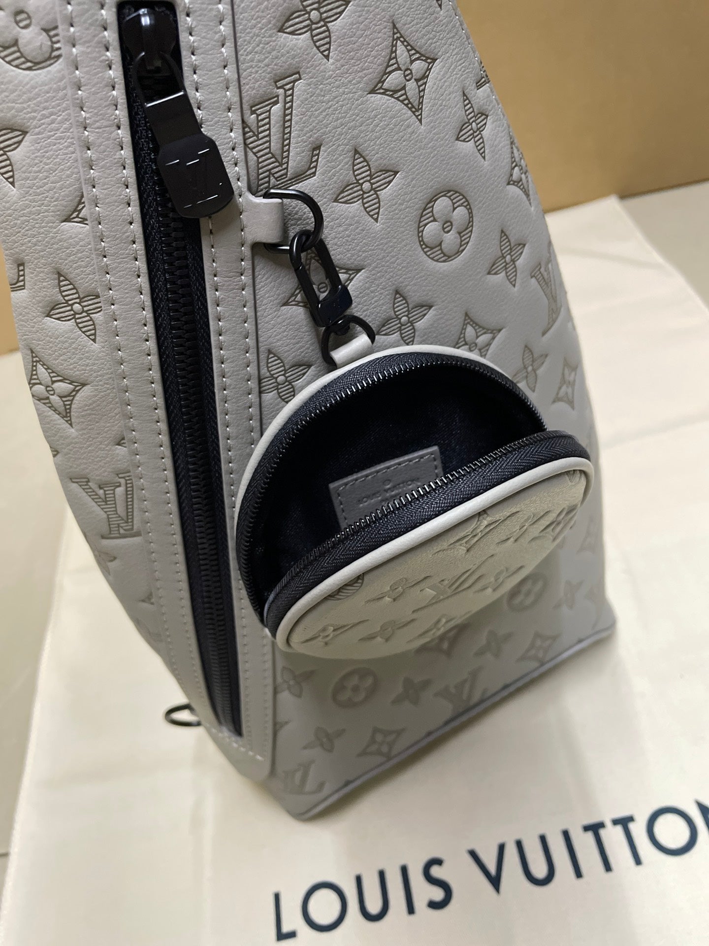 LuxluxHouse Best Quality Bags Louis Vuitton Men
