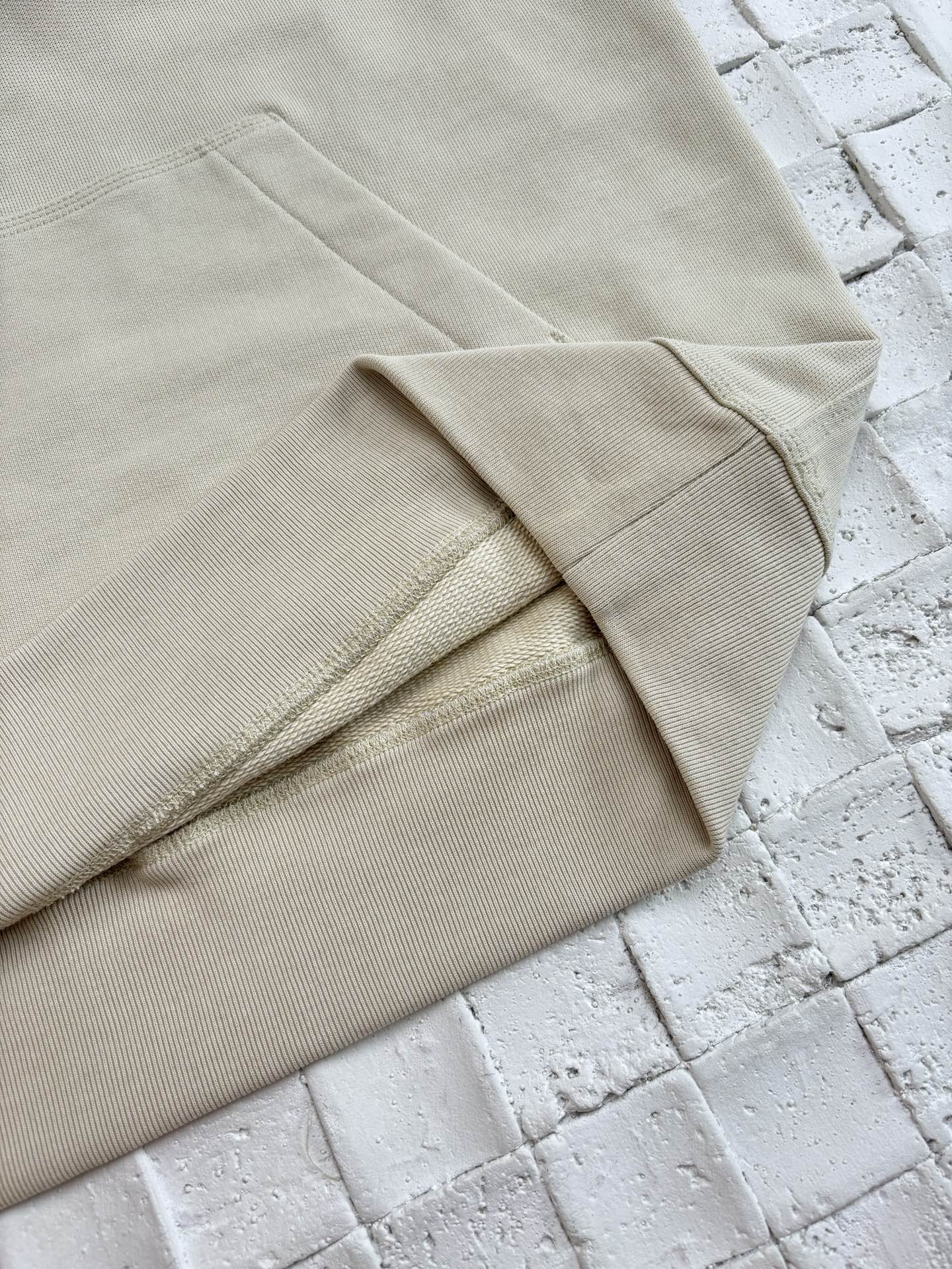 LuxluxHouse Best Quality Clothes Burberry Hoodie & Sweater