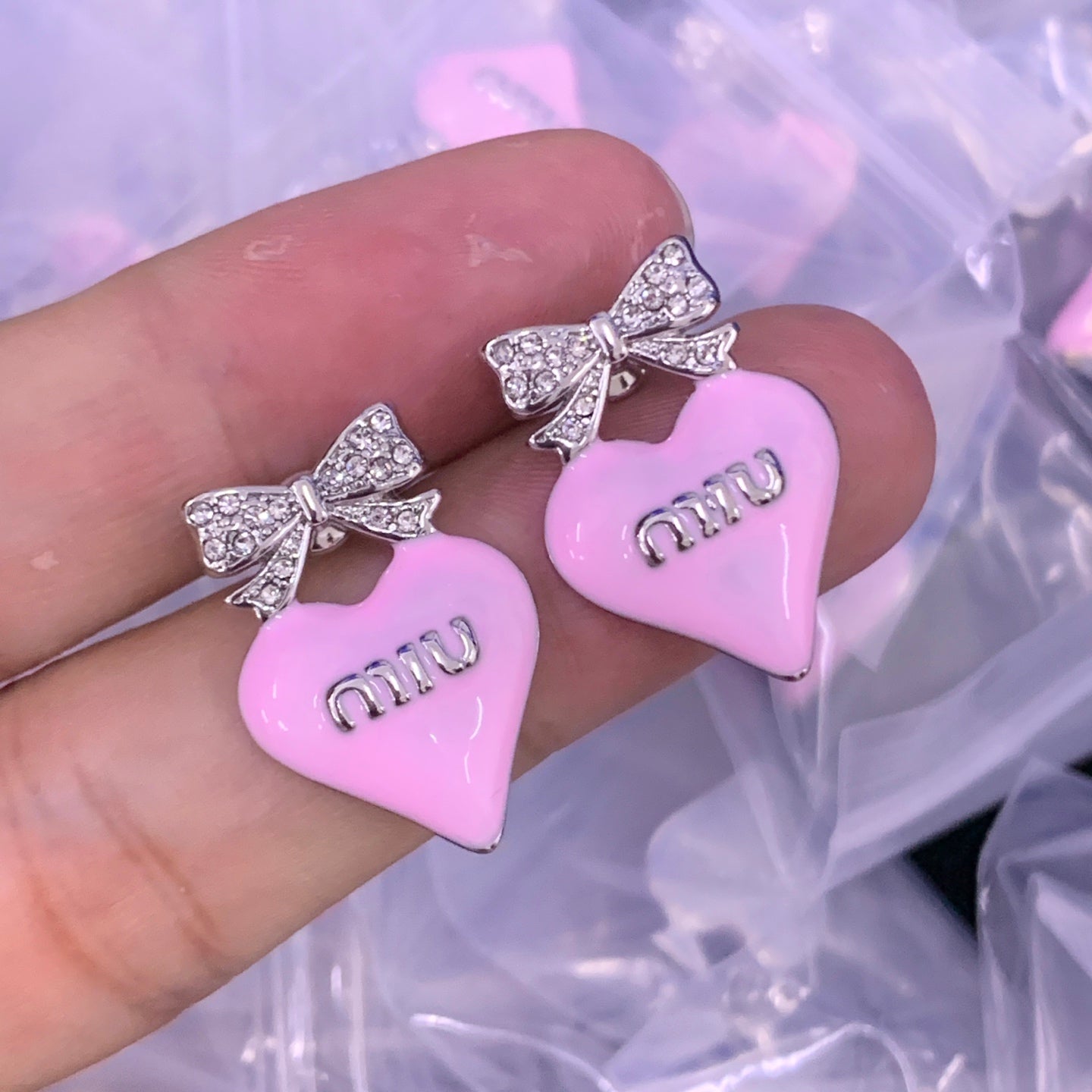 LuxluxHouse Low Price And High Quality Accessories Miu Miu