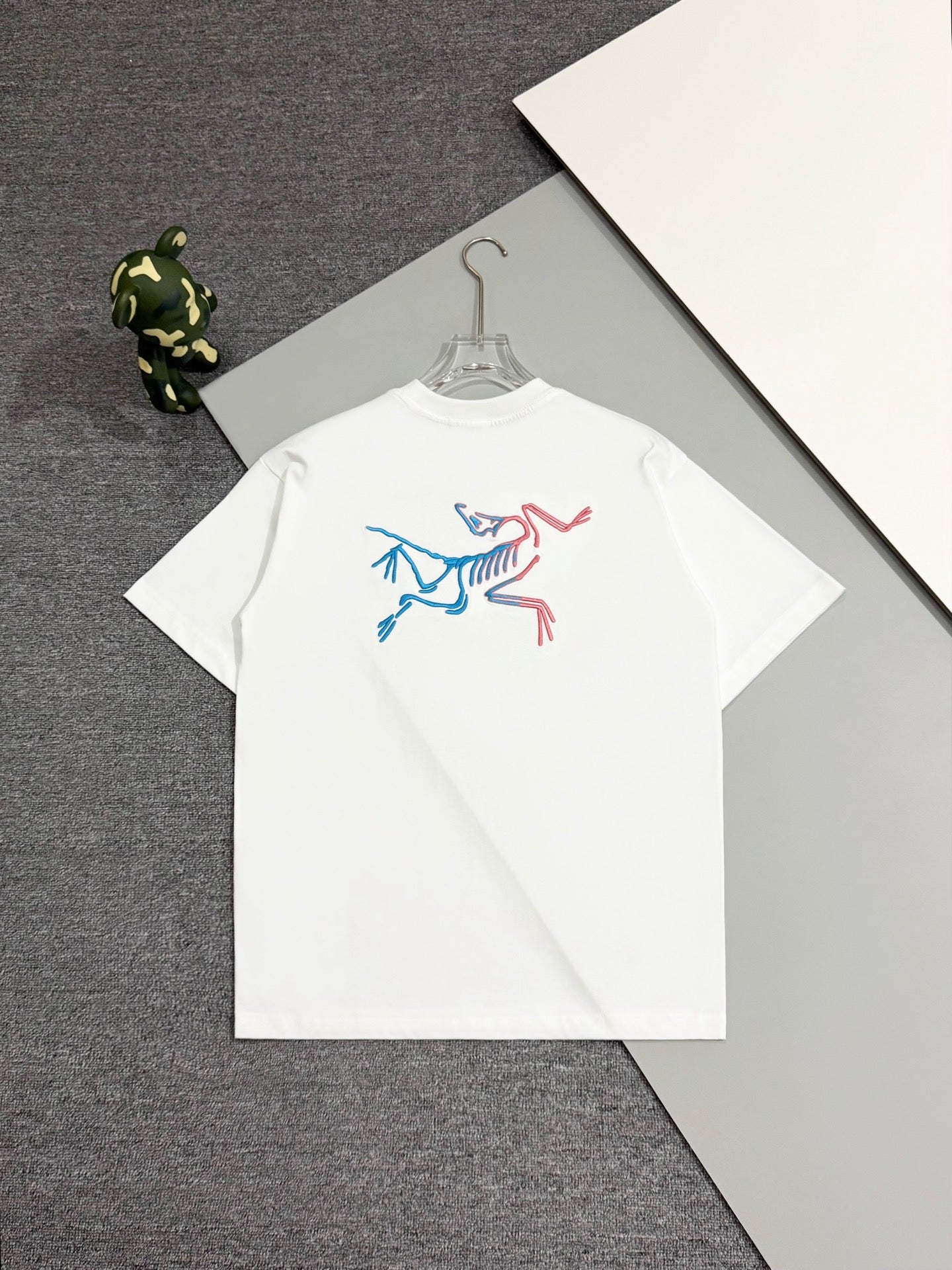 LuxluxHouse Best Quality Clothes T-shirt Arcteryx