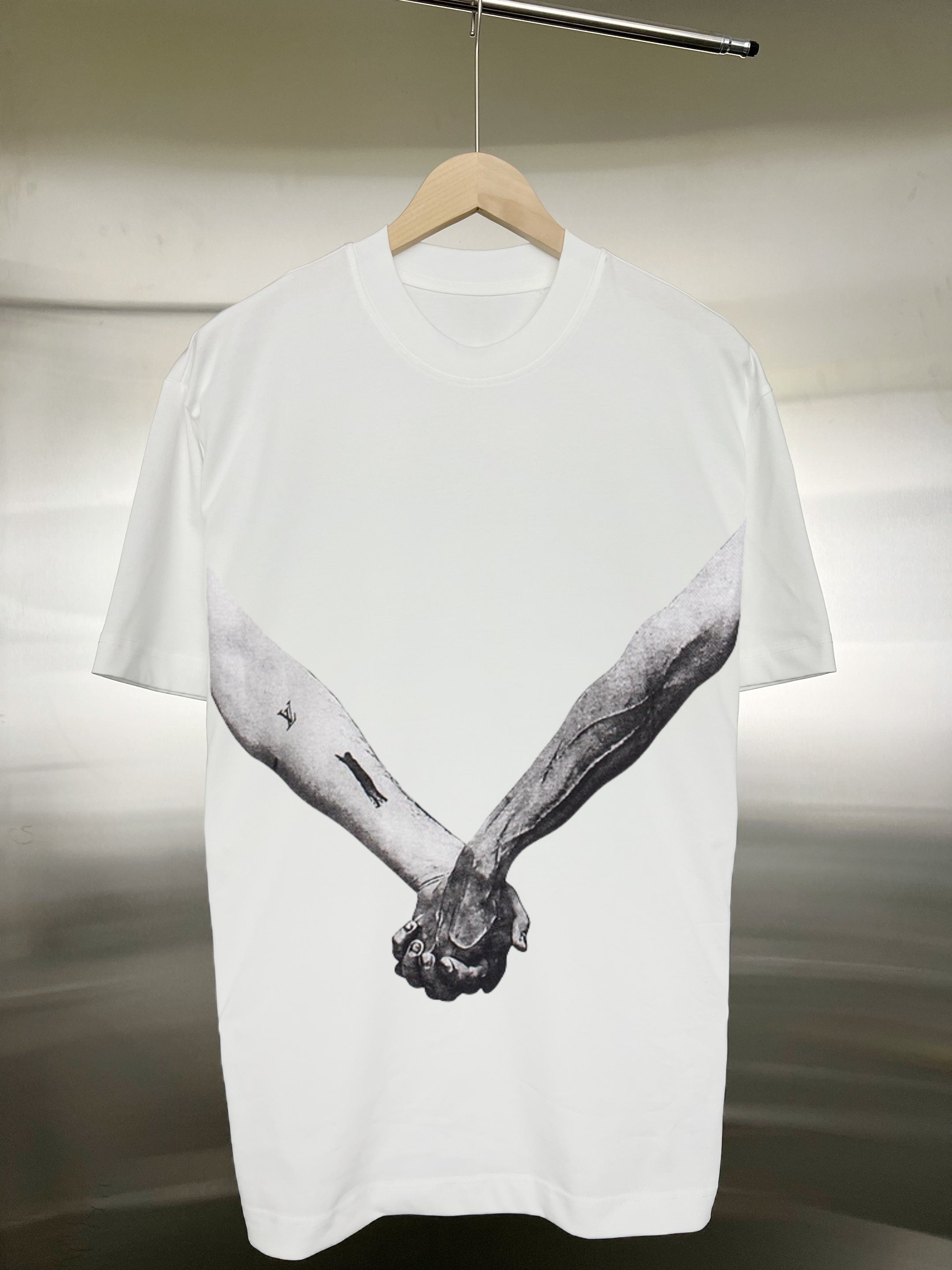 LuxluxHouse Best Quality Clothes T-shirt Louis Vuitton