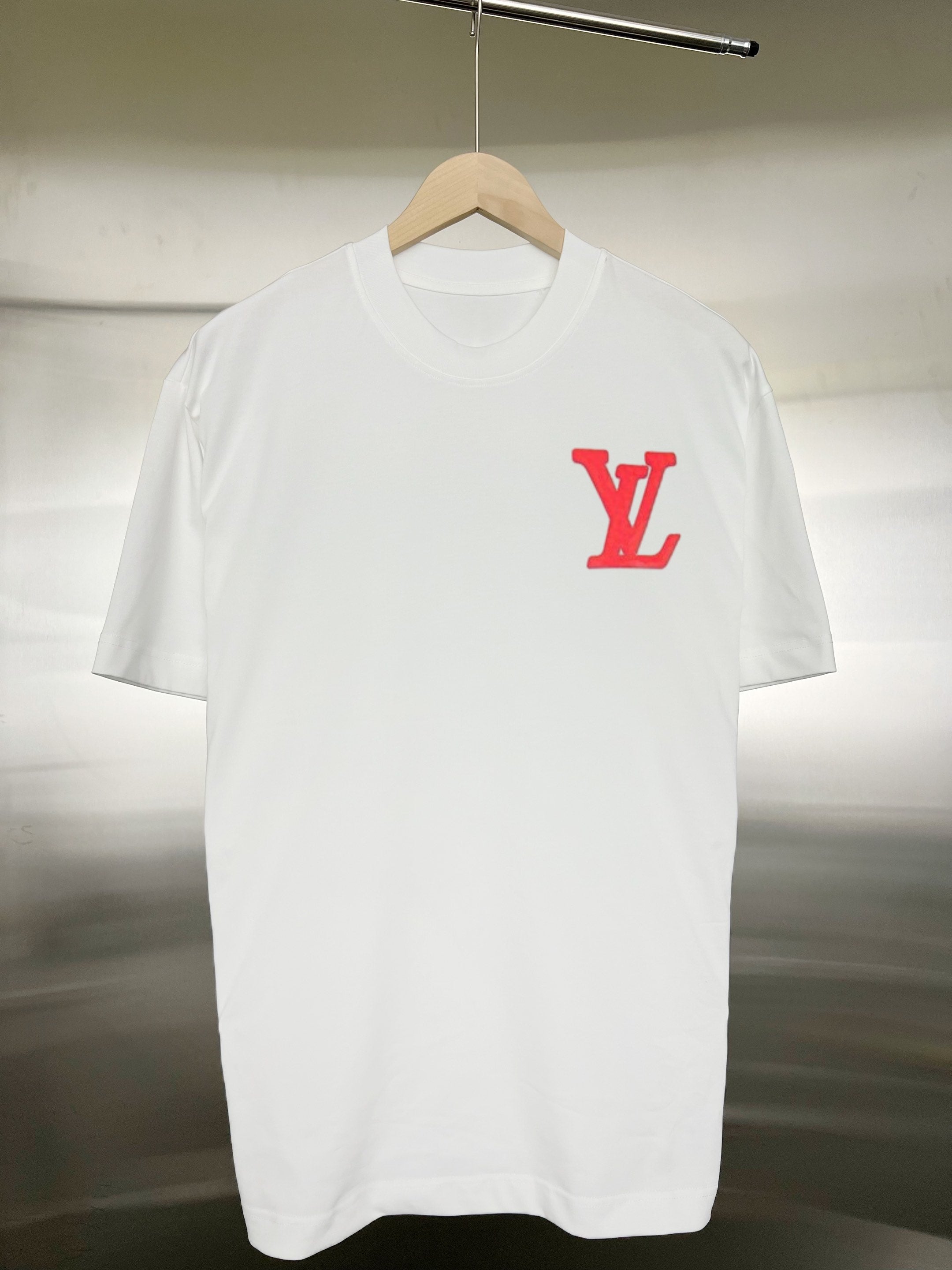 LuxluxHouse Best Quality Clothes T-shirt Louis Vuitton