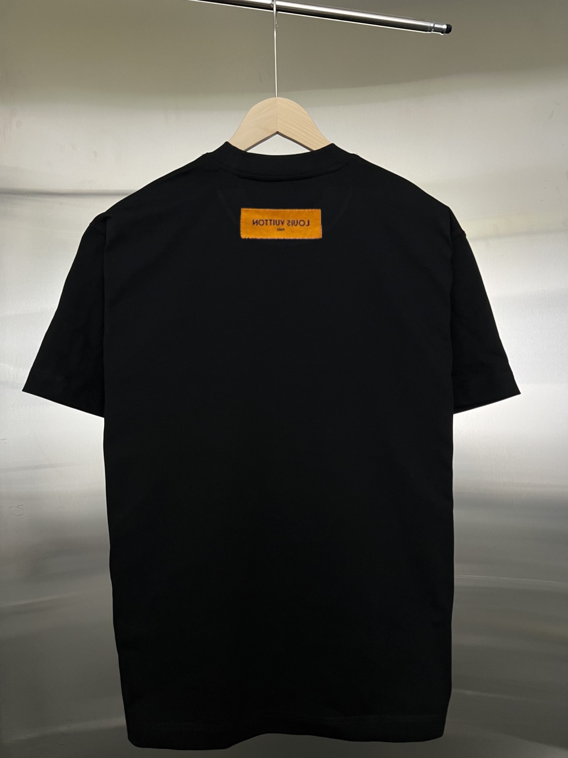 LuxluxHouse Best Quality Clothes T-shirt Louis Vuitton