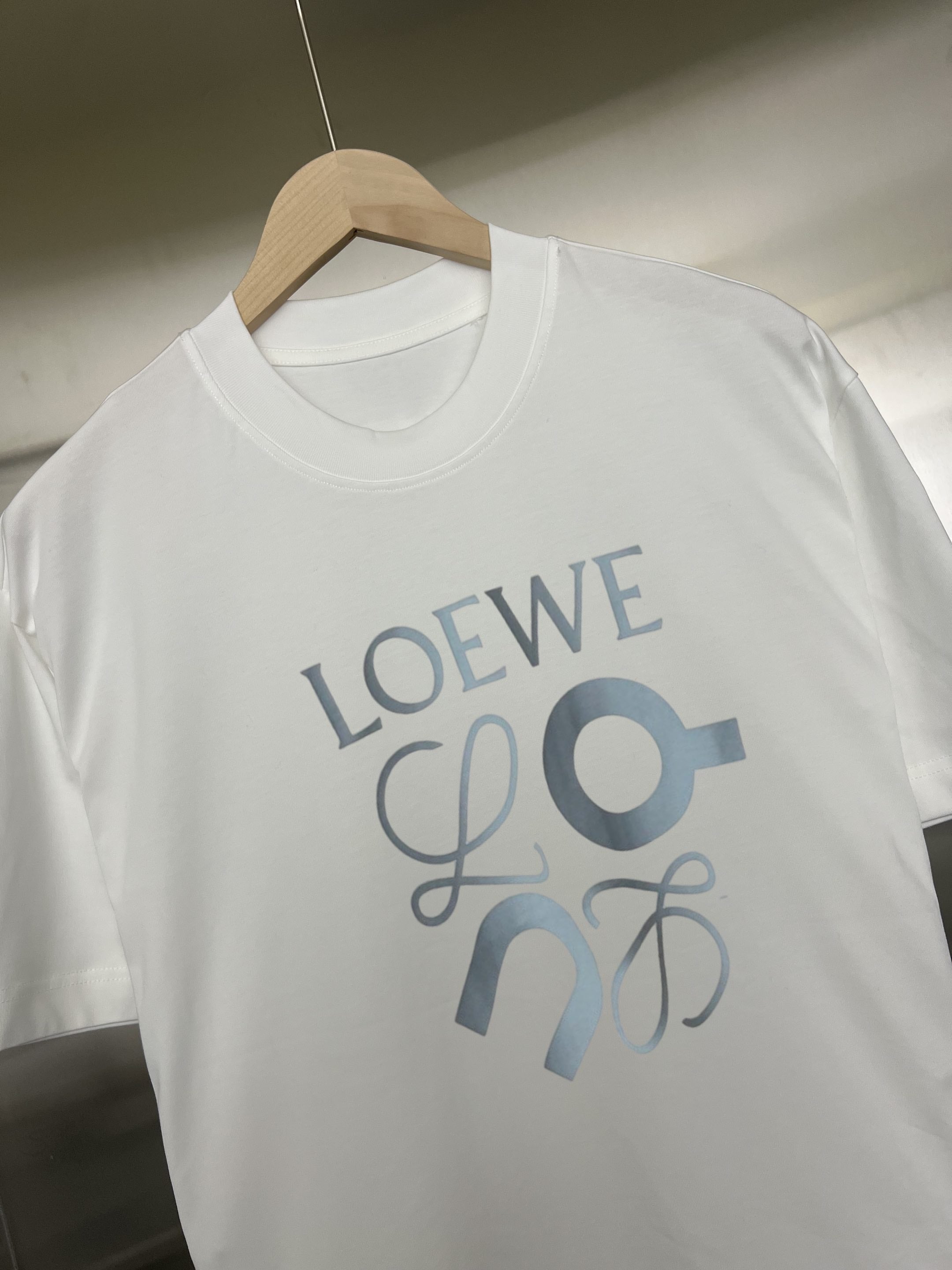 LuxluxHouse Best Quality Clothes T-shirt Loewe