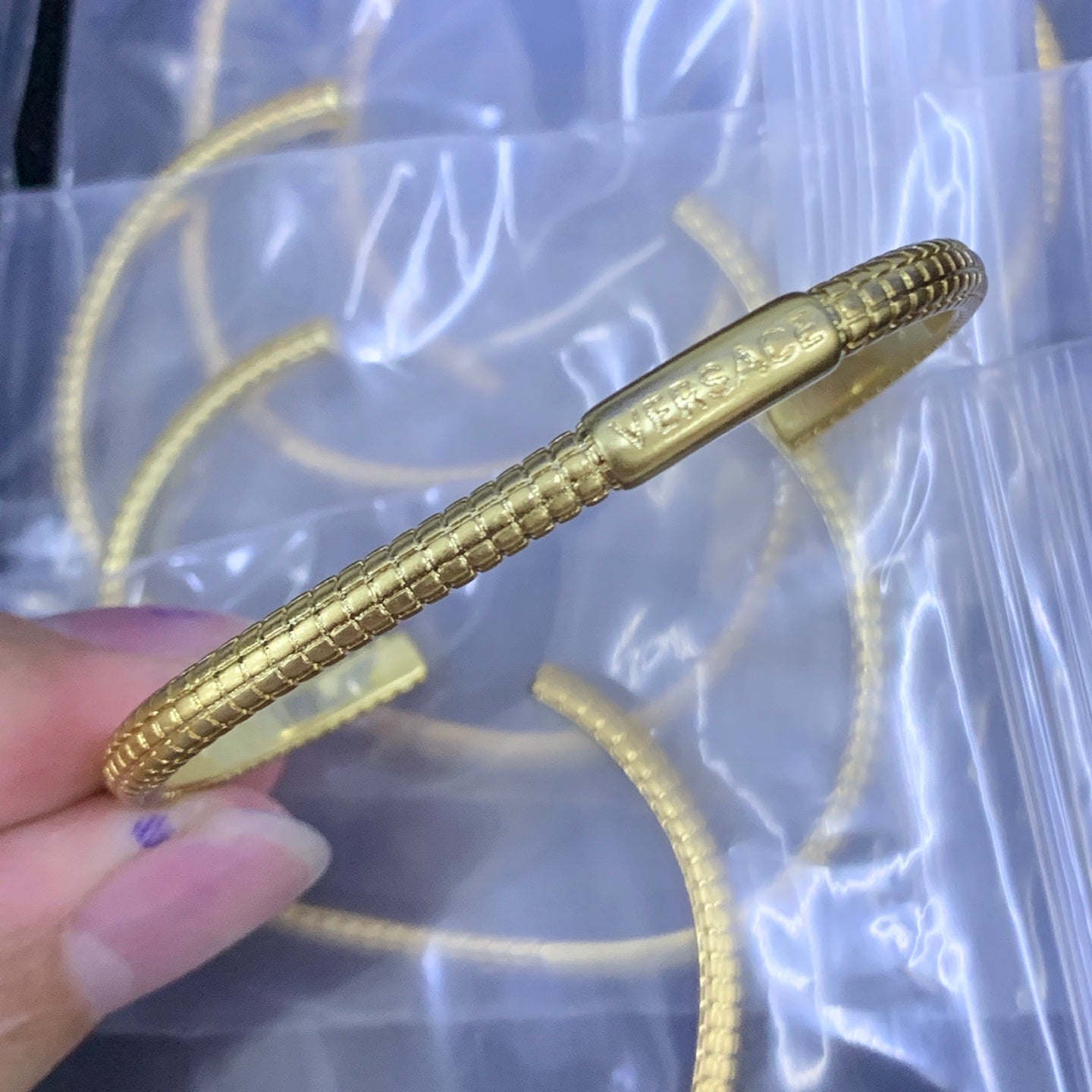 LuxluxHouse Low Price And High Quality Accessories Versace