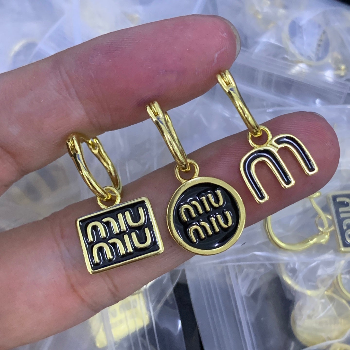 LuxluxHouse Low Price And High Quality Accessories Miu Miu