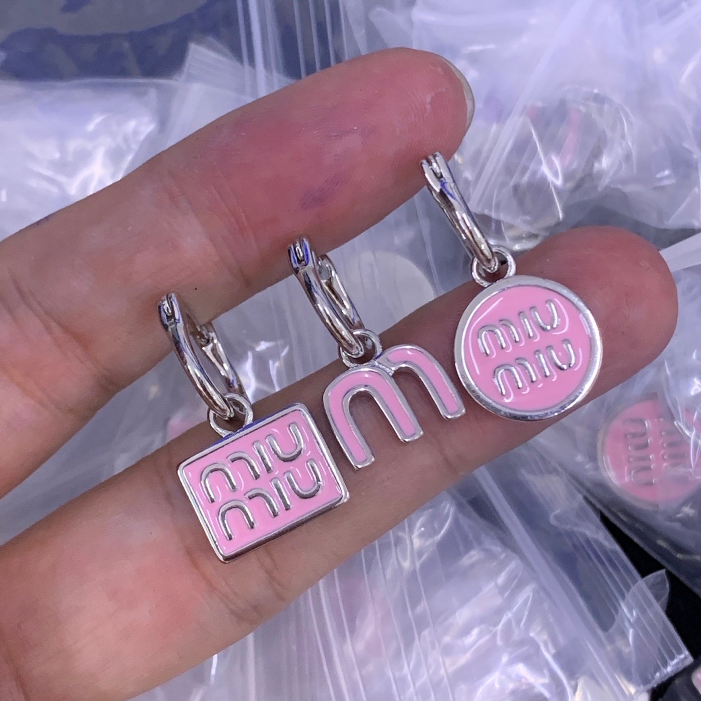 LuxluxHouse Low Price And High Quality Accessories Miu Miu
