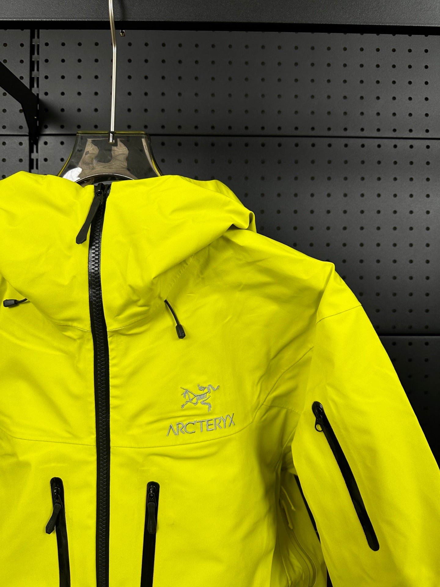 LuxluxHouse Best Quality Clothes Coats & Jackets Arcteryx