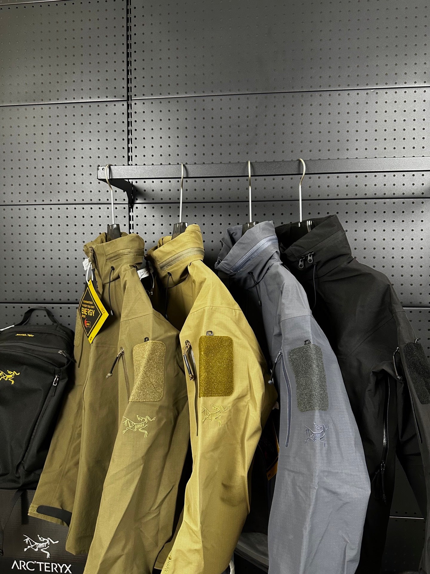 LuxluxHouse Best Quality Clothes Coats & Jackets Arcteryx