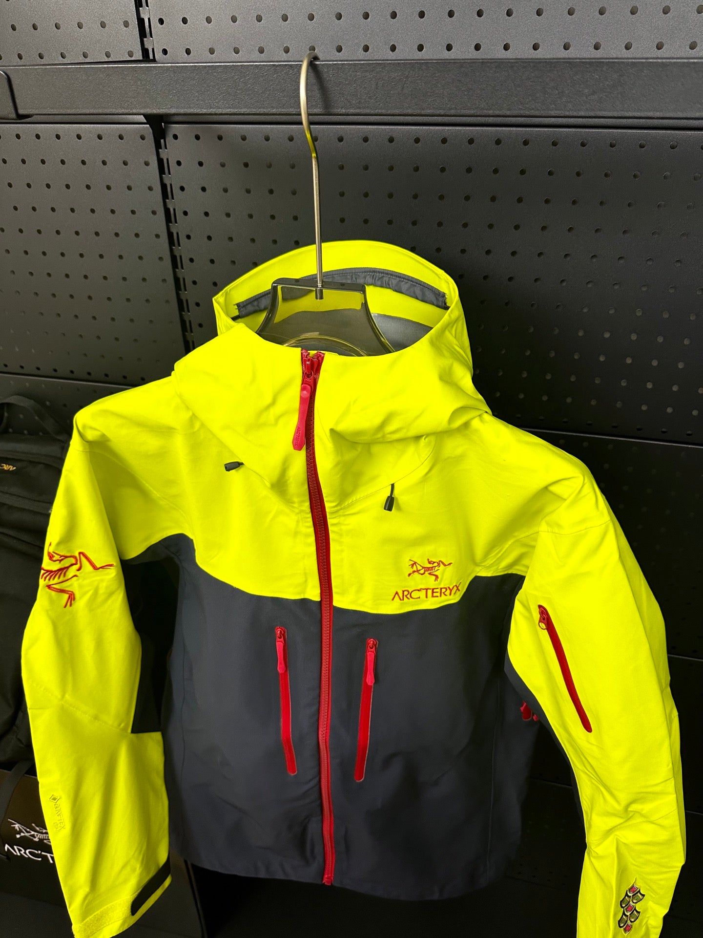 LuxluxHouse Best Quality Clothes Coats & Jackets Arcteryx