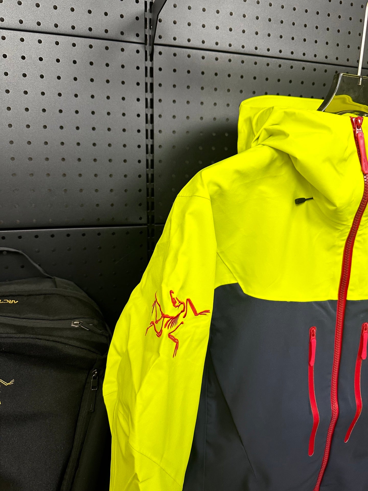 LuxluxHouse Best Quality Clothes Coats & Jackets Arcteryx