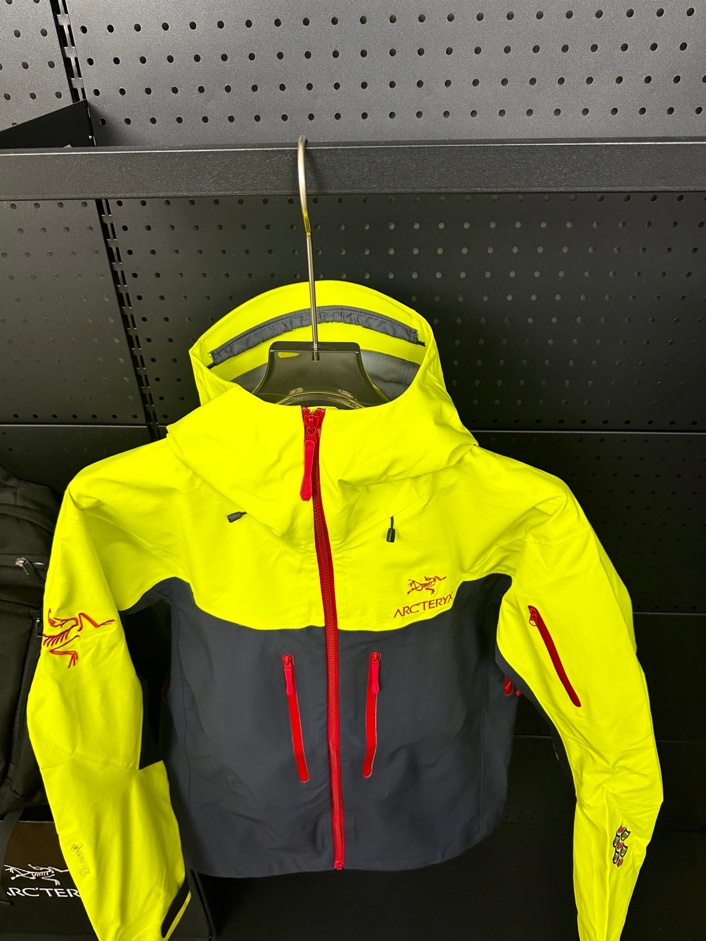 LuxluxHouse Best Quality Clothes Coats & Jackets Arcteryx