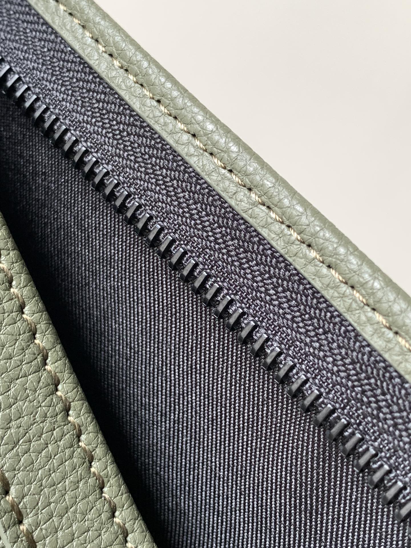 LuxluxHouse Best Quality Bags Louis Vuitton Men