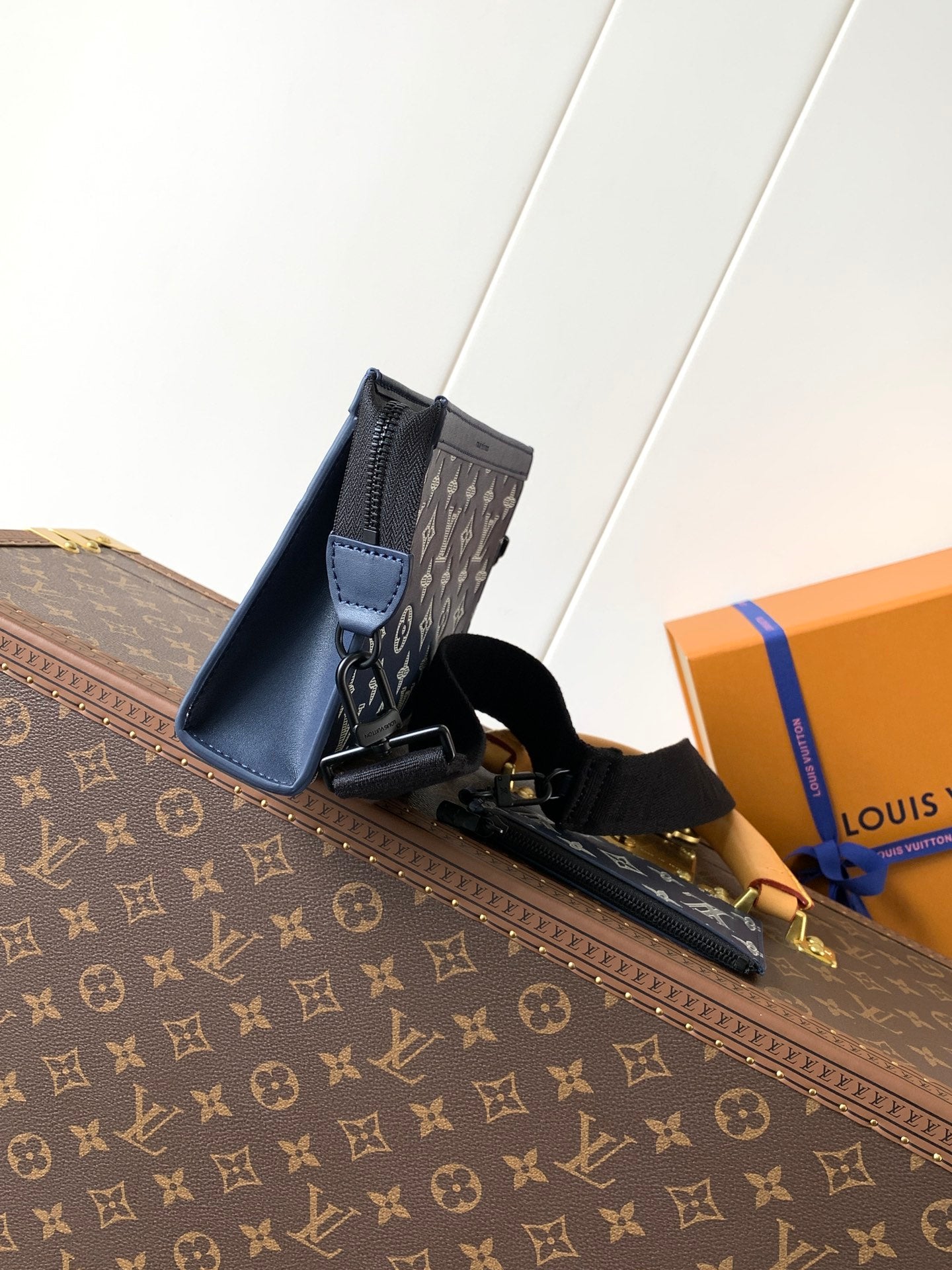 LuxluxHouse Best Quality Bags Louis Vuitton Men