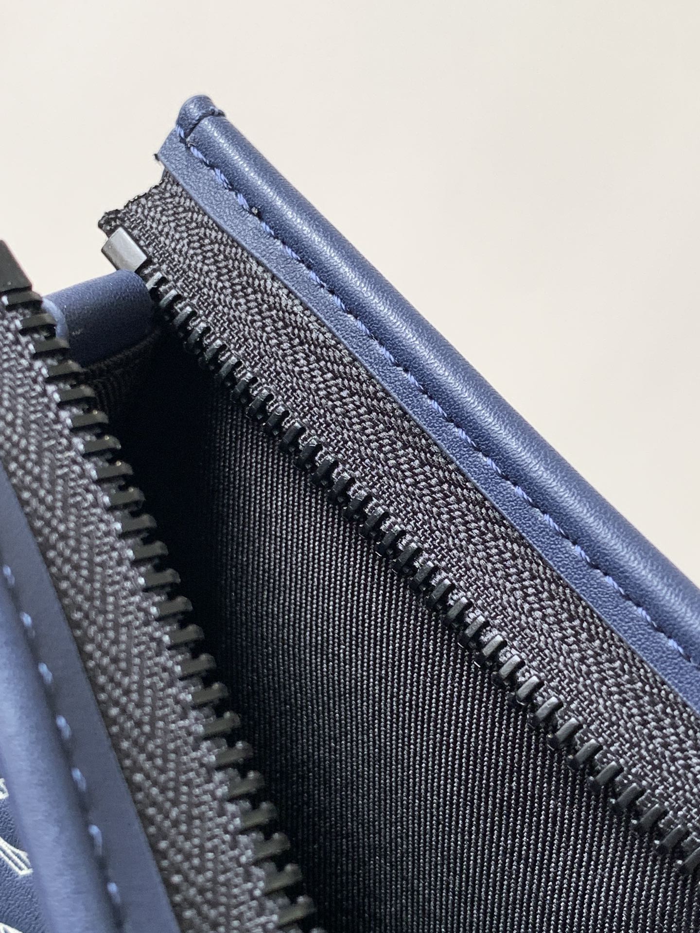LuxluxHouse Best Quality Bags Louis Vuitton Men