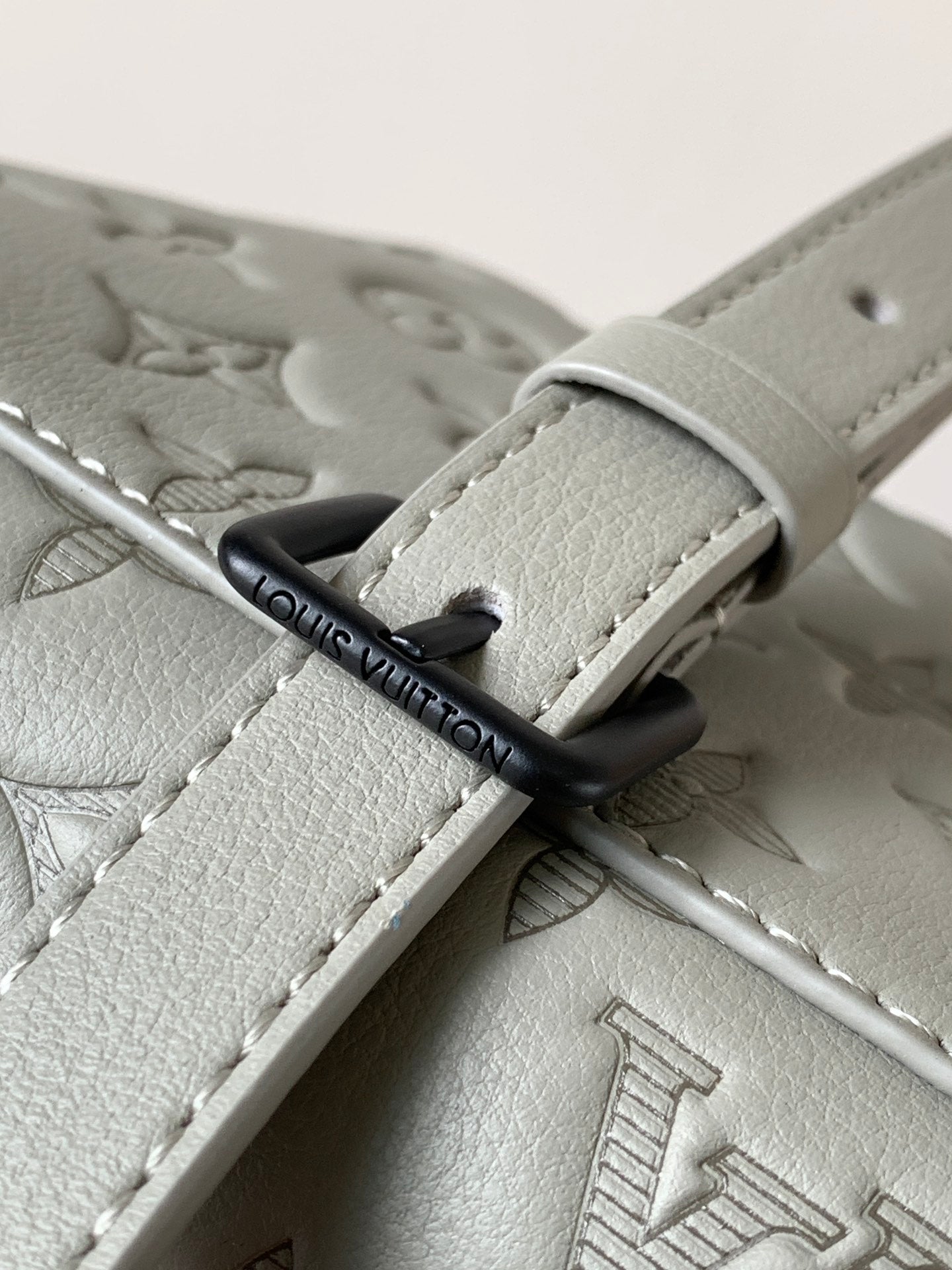 LuxluxHouse Best Quality Bags Louis Vuitton Men
