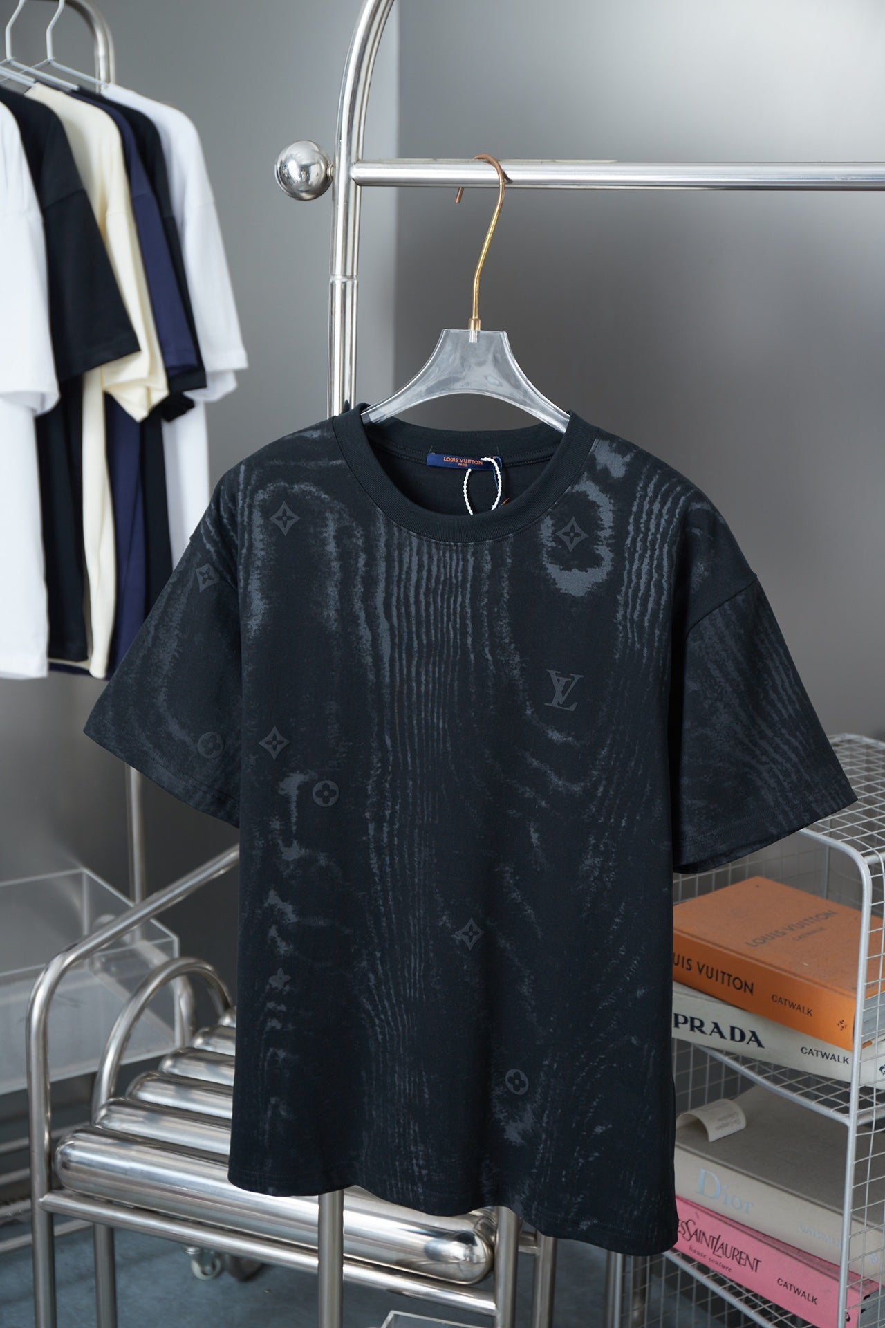 LuxluxHouse Best Quality Clothes T-shirt Louis Vuitton