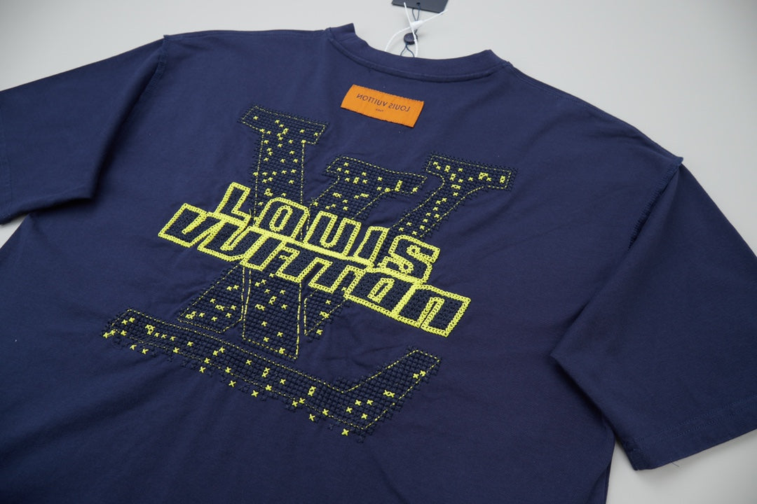 LuxluxHouse Best Quality Clothes T-shirt Louis Vuitton