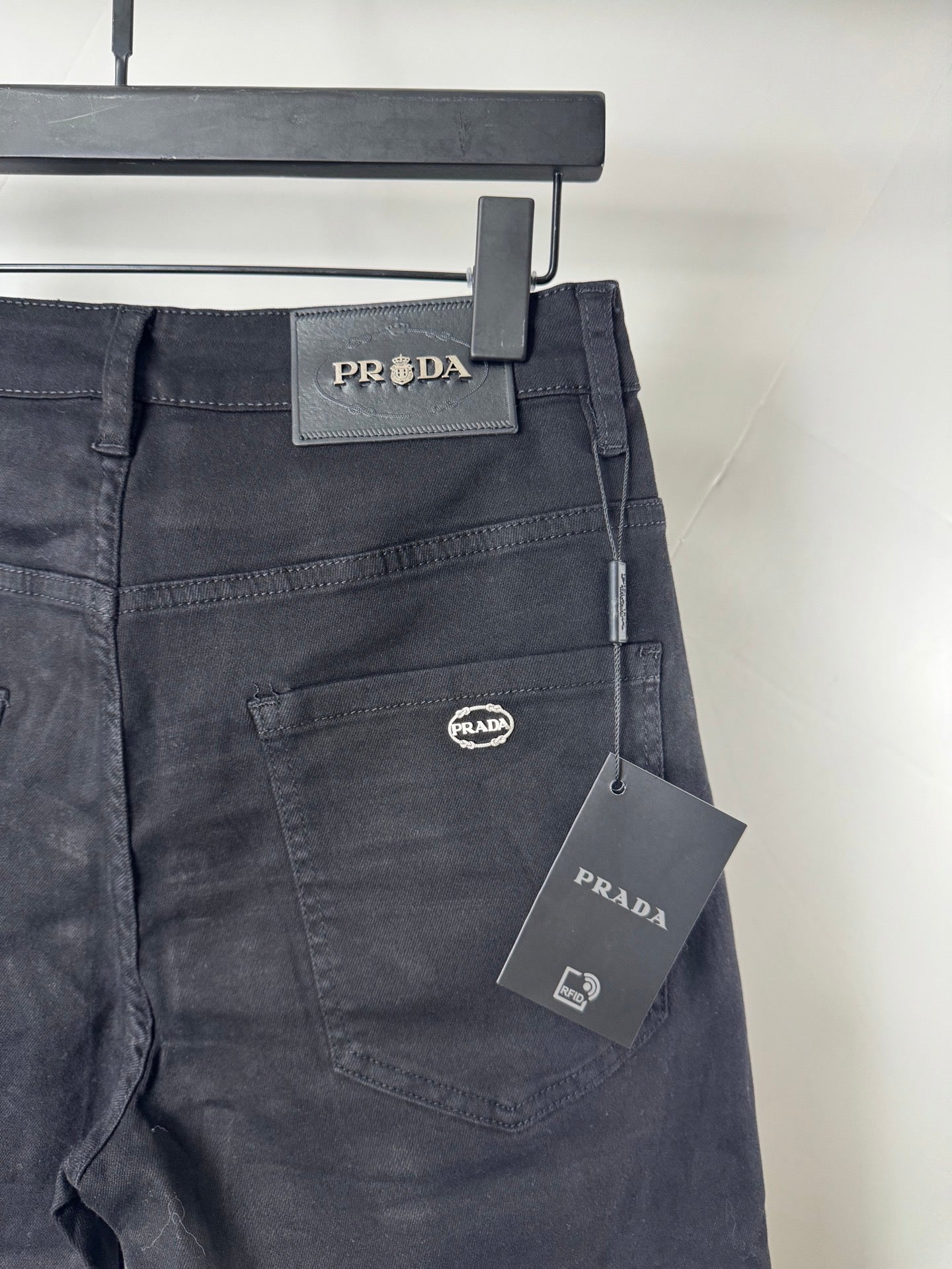 LuxluxHouse Best Quality Clothes Pants Prada