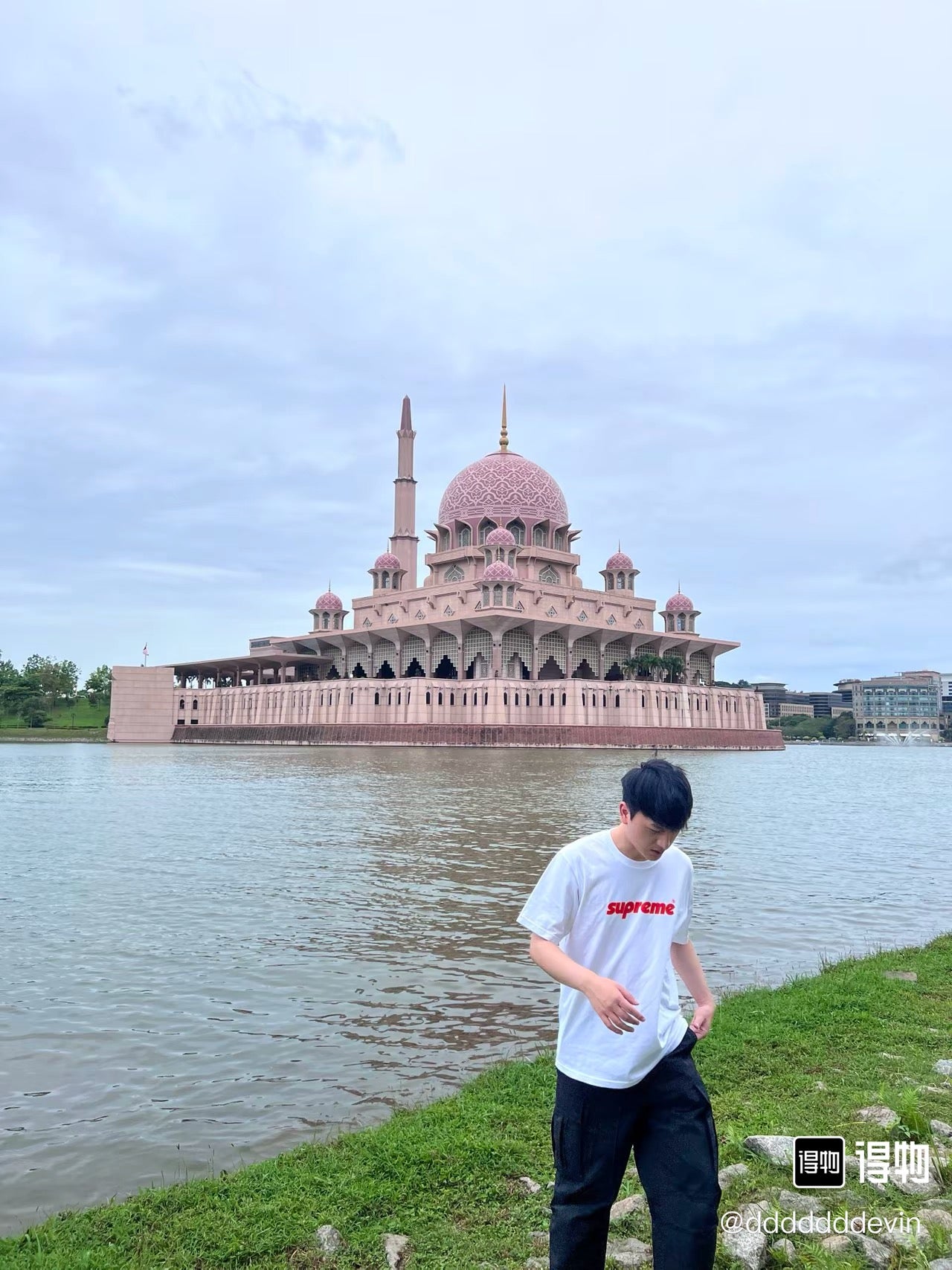 LuxluxHouse Best Quality Clothes T-shirt Supreme