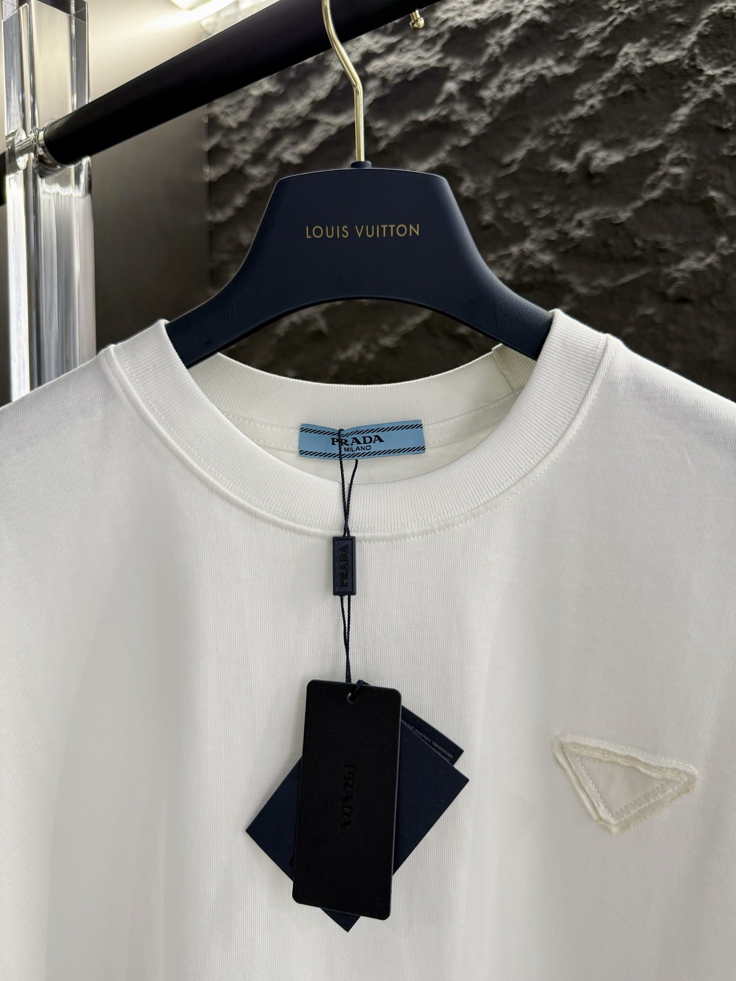 LuxluxHouse Best Quality Clothes T-shirt Prada