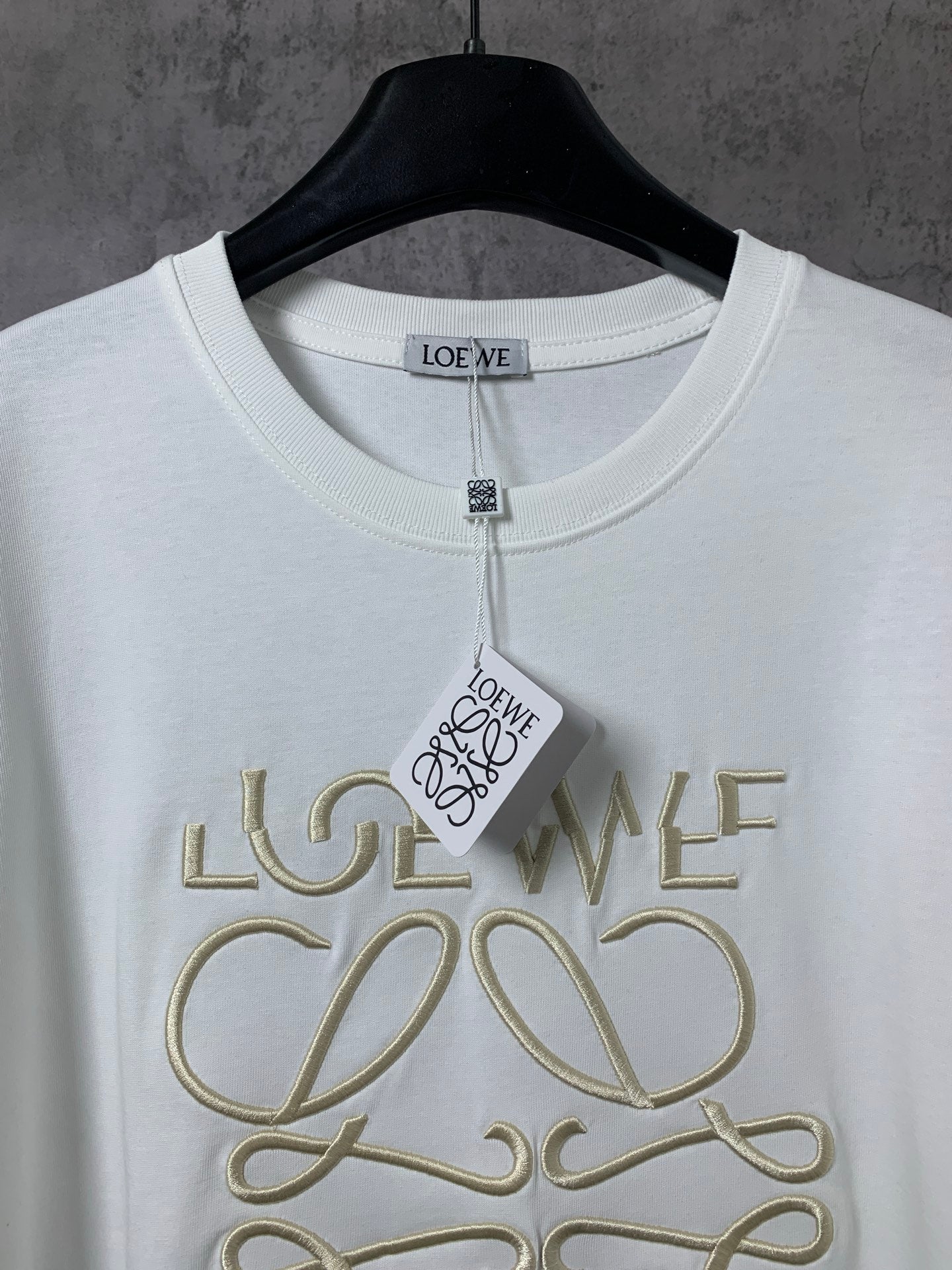 LuxluxHouse Best Quality Clothes T-shirt Loewe